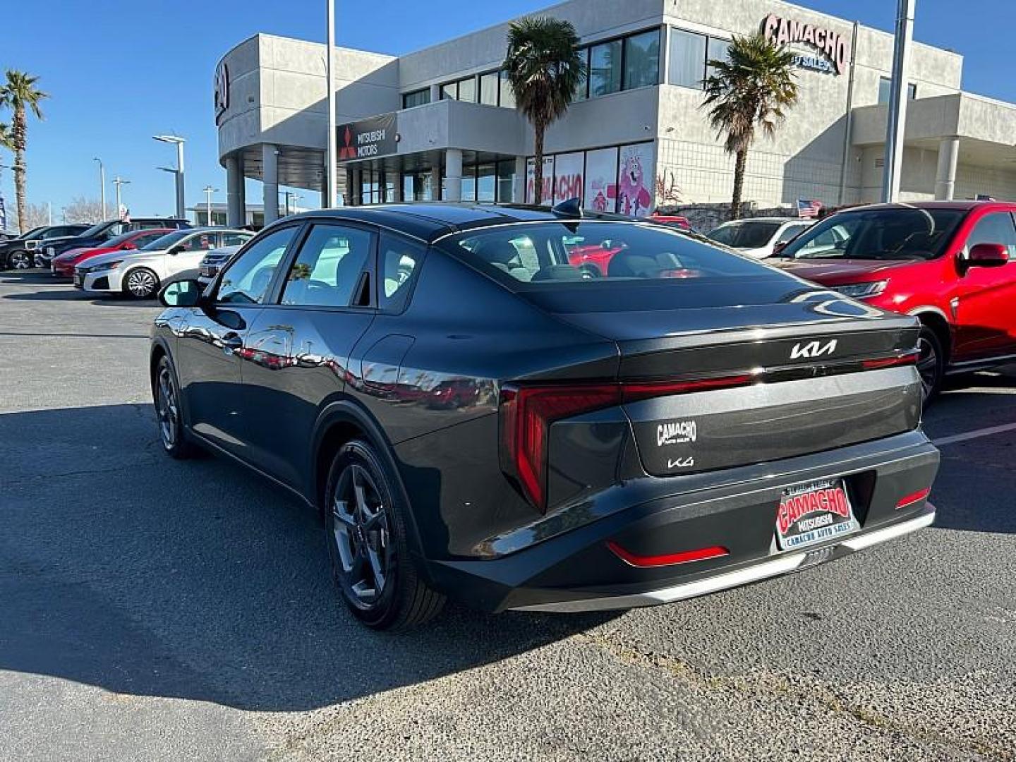 2025 GRAY Kia K4 (3KPFT4DE7SE) with an 4-Cyl 2.0 Liter engine, Automatic IVT transmission, located at 412 Auto Vista Drive, Palmdale, 93551, (661) 945-0620, 34.592636, -118.136681- Photo#8