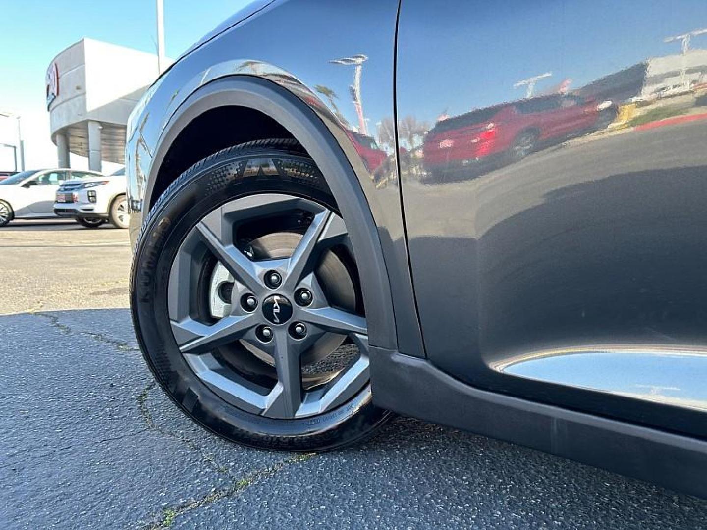 2025 GRAY Kia K4 (3KPFT4DE7SE) with an 4-Cyl 2.0 Liter engine, Automatic IVT transmission, located at 412 Auto Vista Drive, Palmdale, 93551, (661) 945-0620, 34.592636, -118.136681- Photo#11