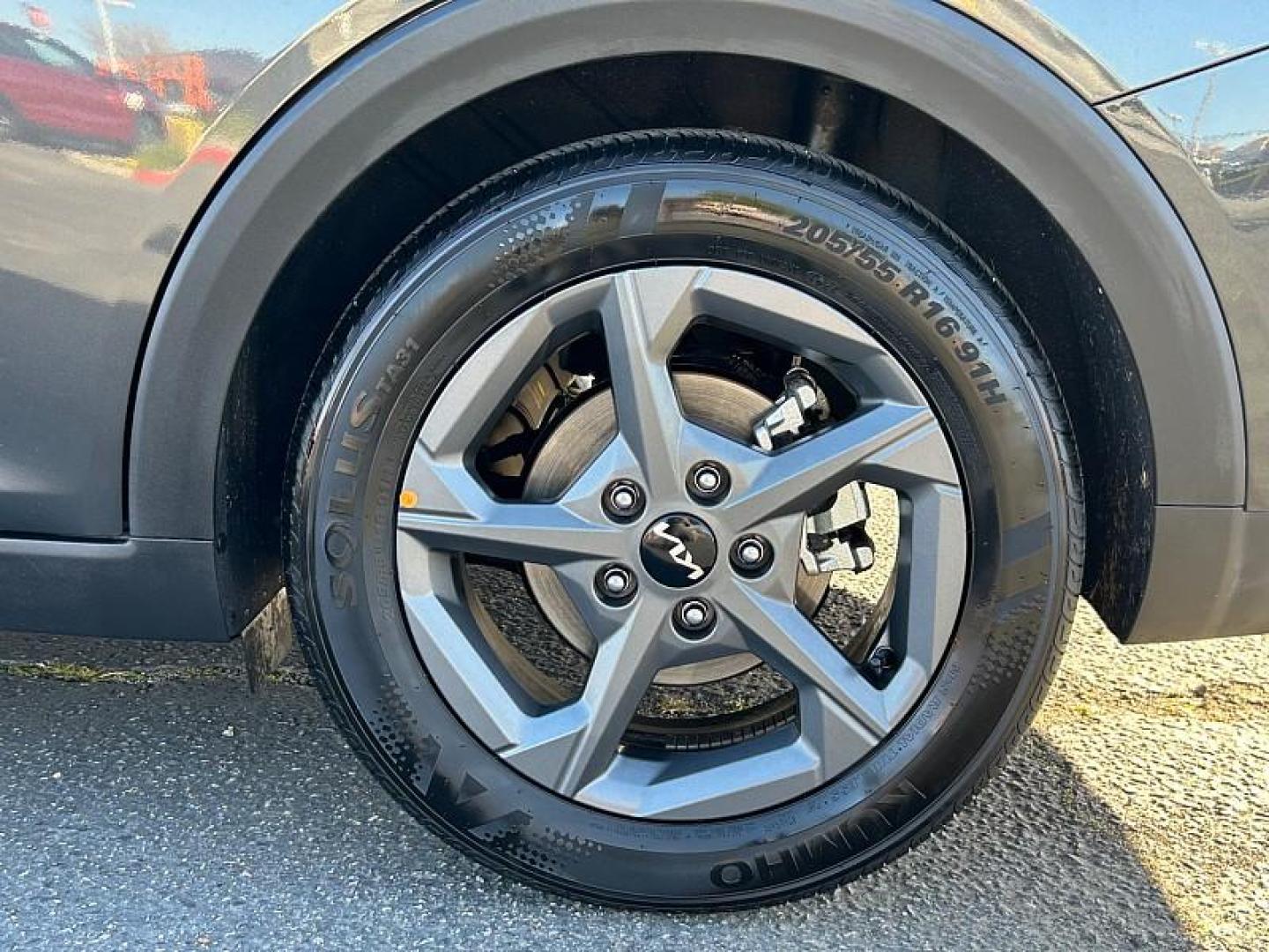 2025 GRAY Kia K4 (3KPFT4DE7SE) with an 4-Cyl 2.0 Liter engine, Automatic IVT transmission, located at 412 Auto Vista Drive, Palmdale, 93551, (661) 945-0620, 34.592636, -118.136681- Photo#18