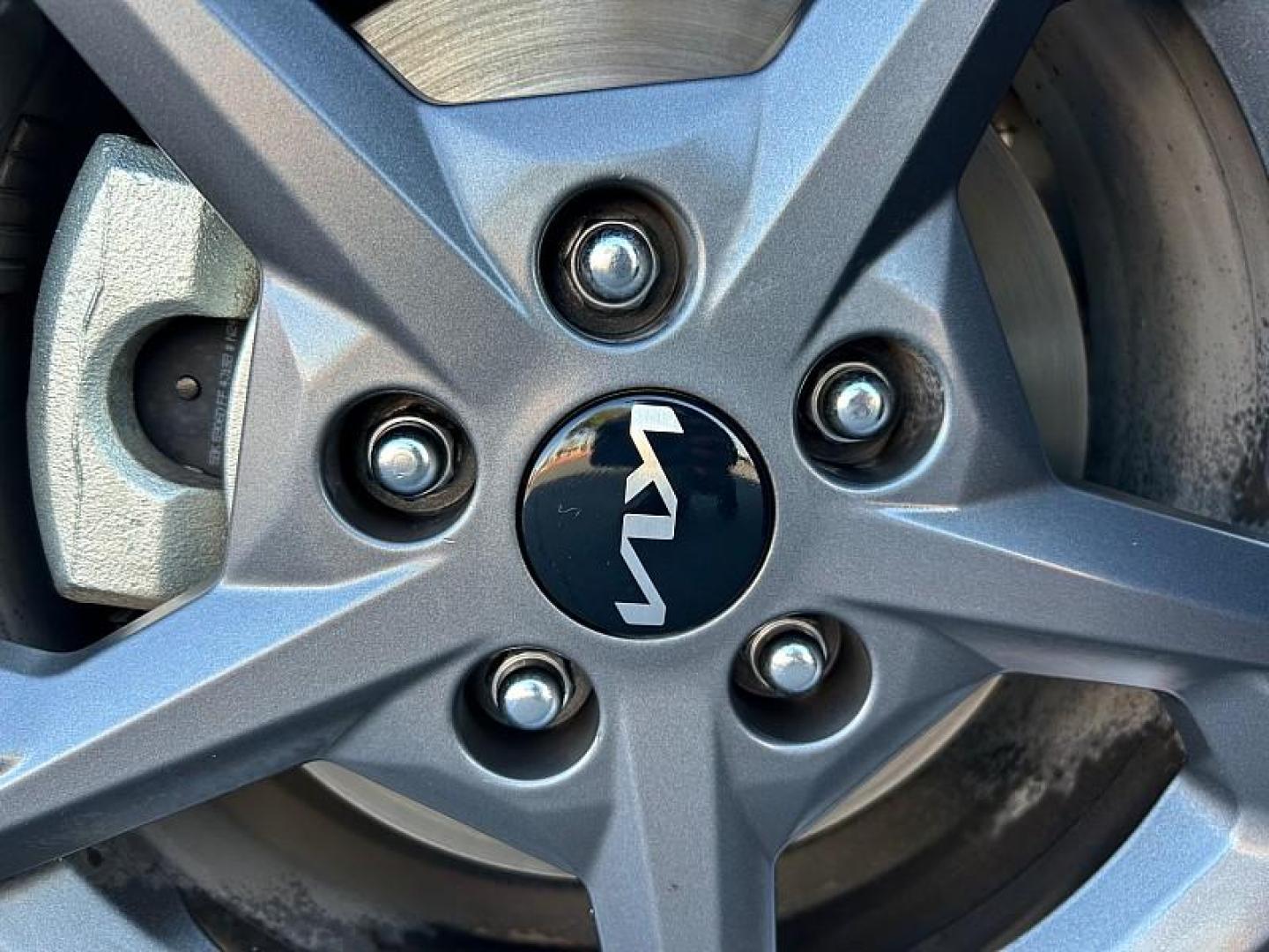 2025 GRAY Kia K4 (3KPFT4DE7SE) with an 4-Cyl 2.0 Liter engine, Automatic IVT transmission, located at 412 Auto Vista Drive, Palmdale, 93551, (661) 945-0620, 34.592636, -118.136681- Photo#20