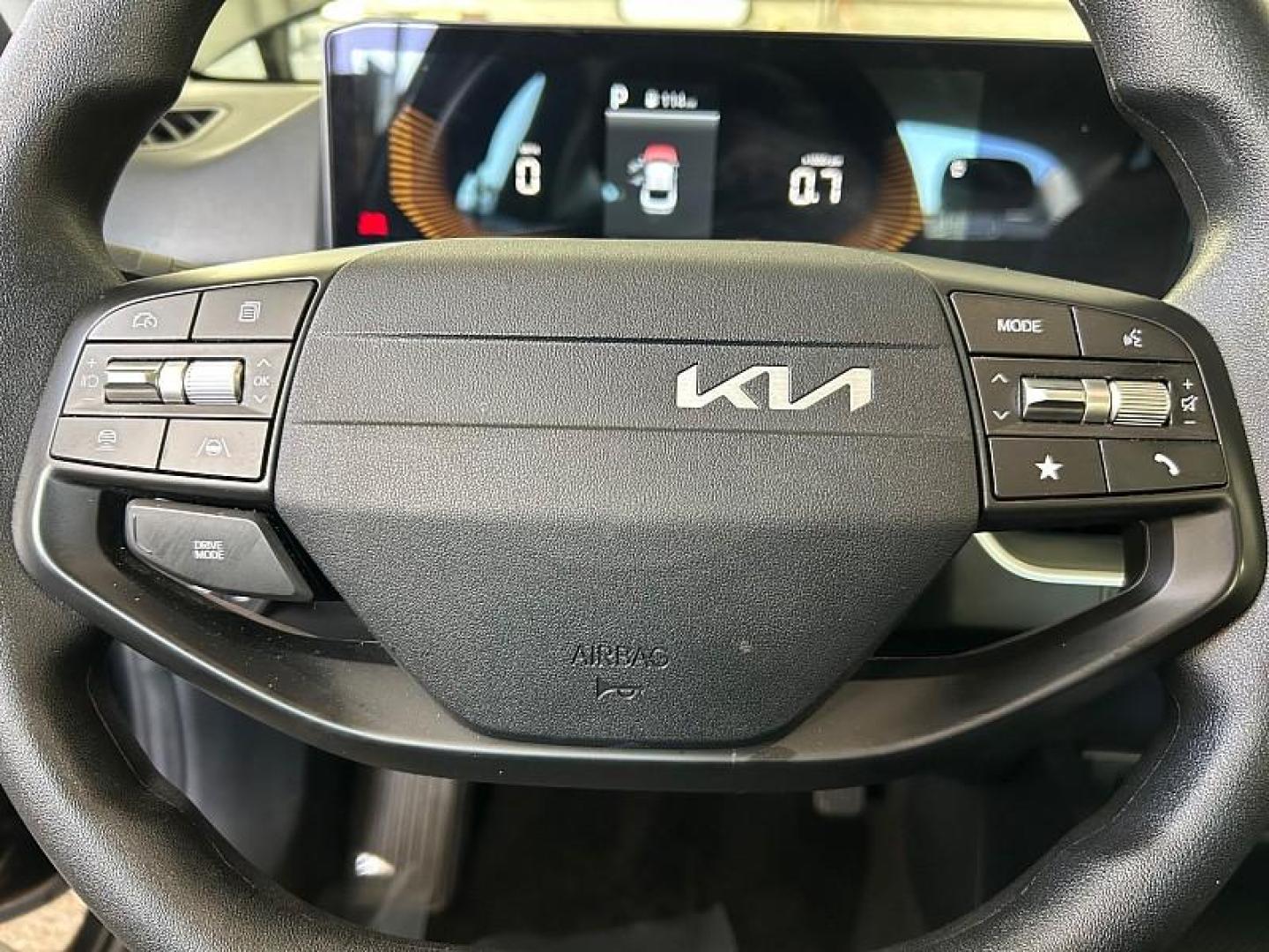 2025 GRAY Kia K4 (3KPFT4DE7SE) with an 4-Cyl 2.0 Liter engine, Automatic IVT transmission, located at 412 Auto Vista Drive, Palmdale, 93551, (661) 945-0620, 34.592636, -118.136681- Photo#28