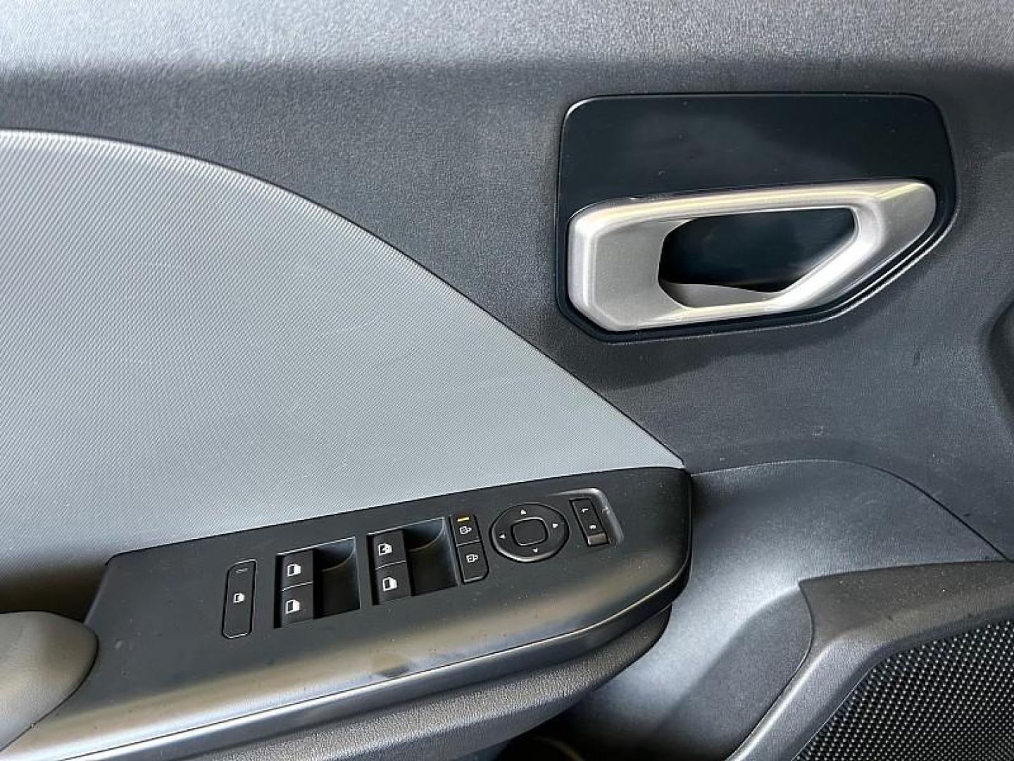 2025 GRAY Kia K4 (3KPFT4DE7SE) with an 4-Cyl 2.0 Liter engine, Automatic IVT transmission, located at 412 Auto Vista Drive, Palmdale, 93551, (661) 945-0620, 34.592636, -118.136681- Photo#31