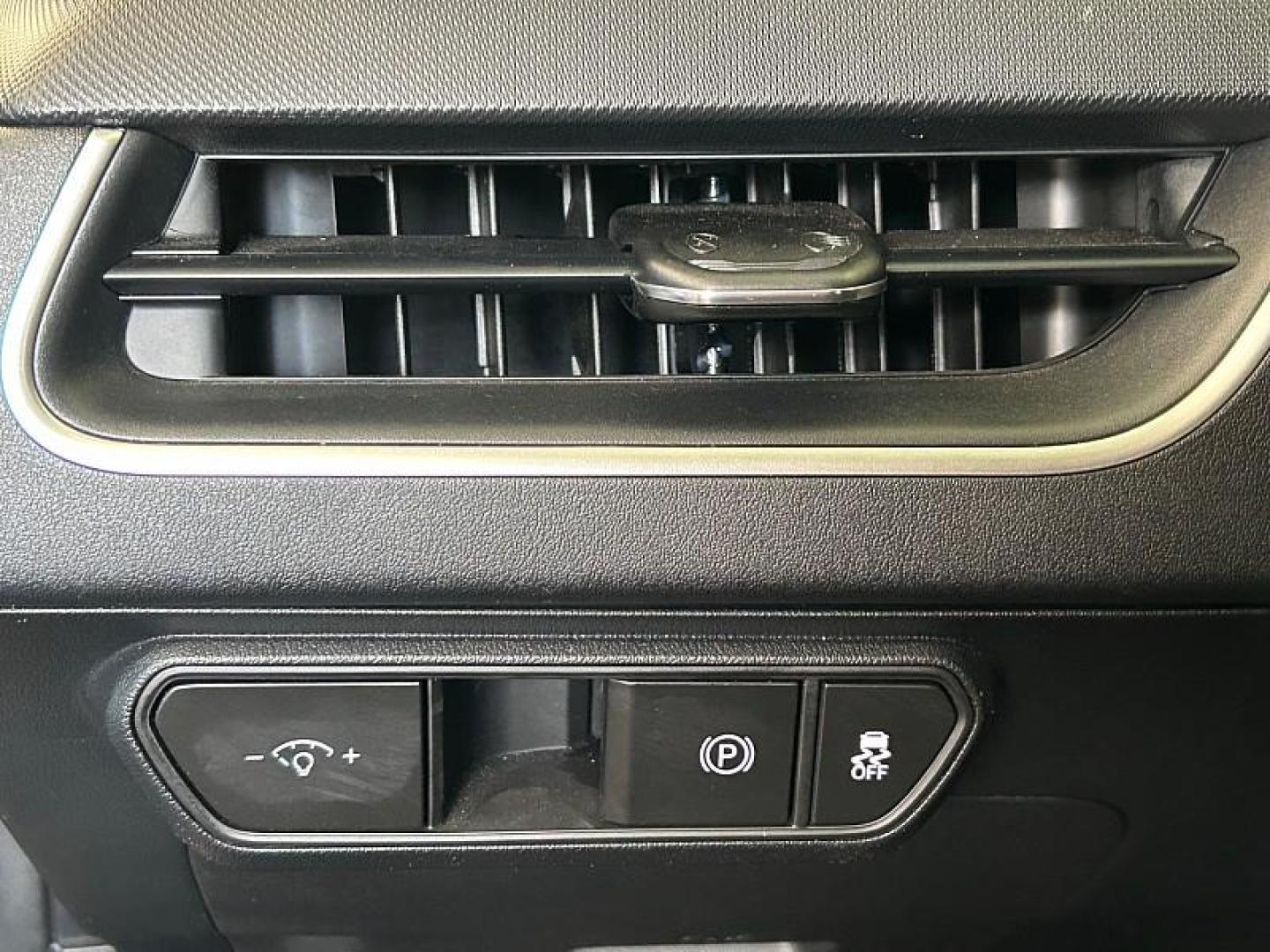 2025 GRAY Kia K4 (3KPFT4DE7SE) with an 4-Cyl 2.0 Liter engine, Automatic IVT transmission, located at 412 Auto Vista Drive, Palmdale, 93551, (661) 945-0620, 34.592636, -118.136681- Photo#32