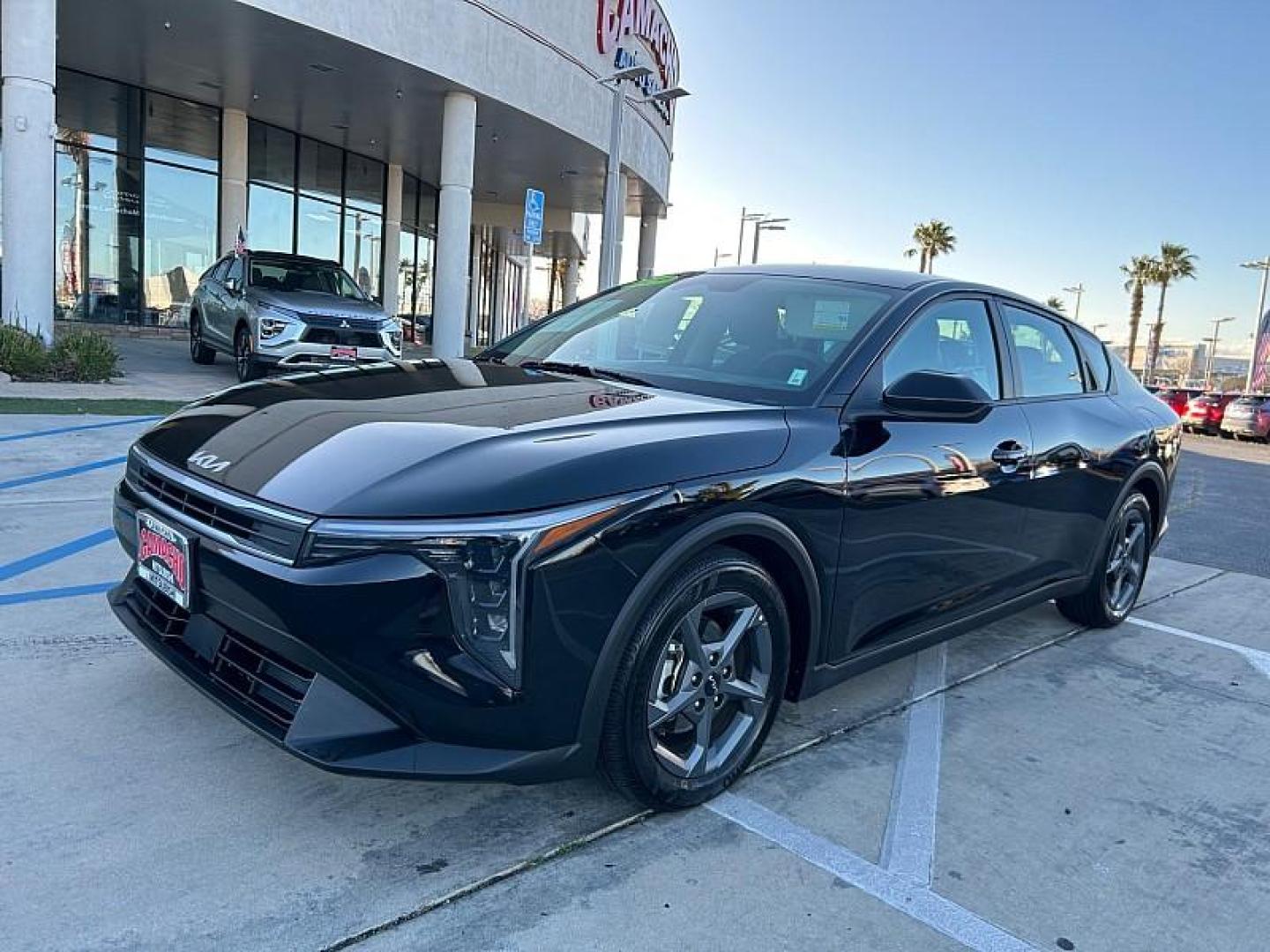 2025 BLACK Kia K4 (3KPFT4DE5SE) with an 4-Cyl 2.0 Liter engine, Automatic IVT transmission, located at 412 Auto Vista Drive, Palmdale, 93551, (661) 945-0620, 34.592636, -118.136681- Photo#2