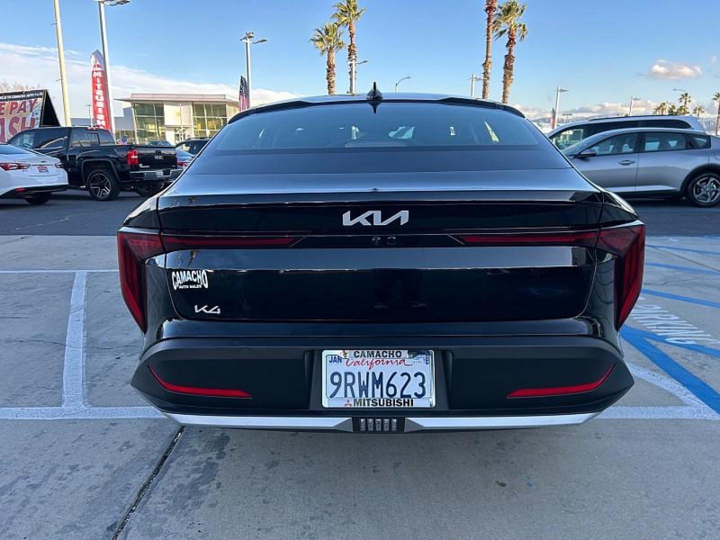 2025 BLACK Kia K4 (3KPFT4DE5SE) with an 4-Cyl 2.0 Liter engine, Automatic IVT transmission, located at 412 Auto Vista Drive, Palmdale, 93551, (661) 945-0620, 34.592636, -118.136681- Photo#7