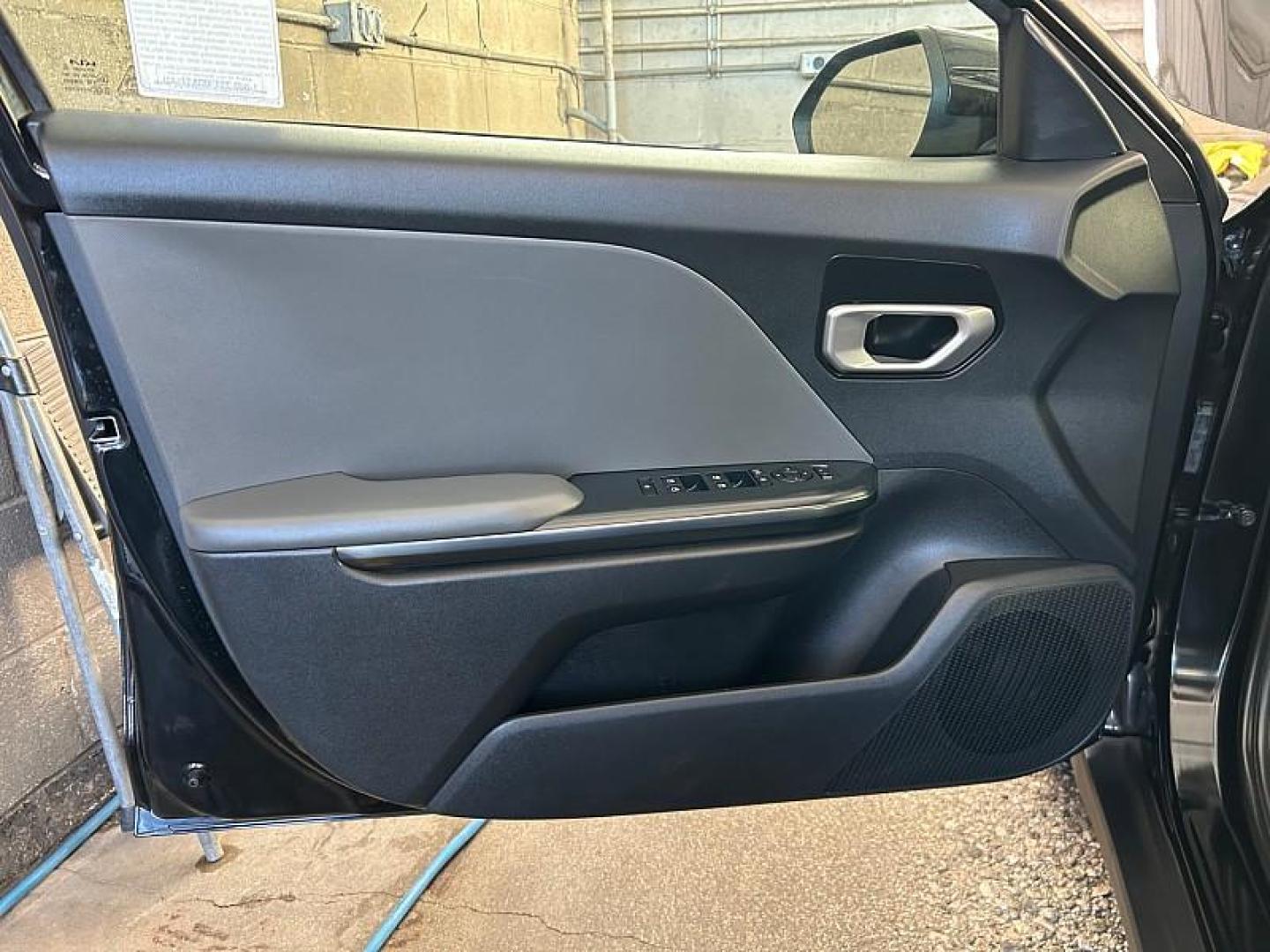 2025 BLACK Kia K4 (3KPFT4DE5SE) with an 4-Cyl 2.0 Liter engine, Automatic IVT transmission, located at 412 Auto Vista Drive, Palmdale, 93551, (661) 945-0620, 34.592636, -118.136681- Photo#16