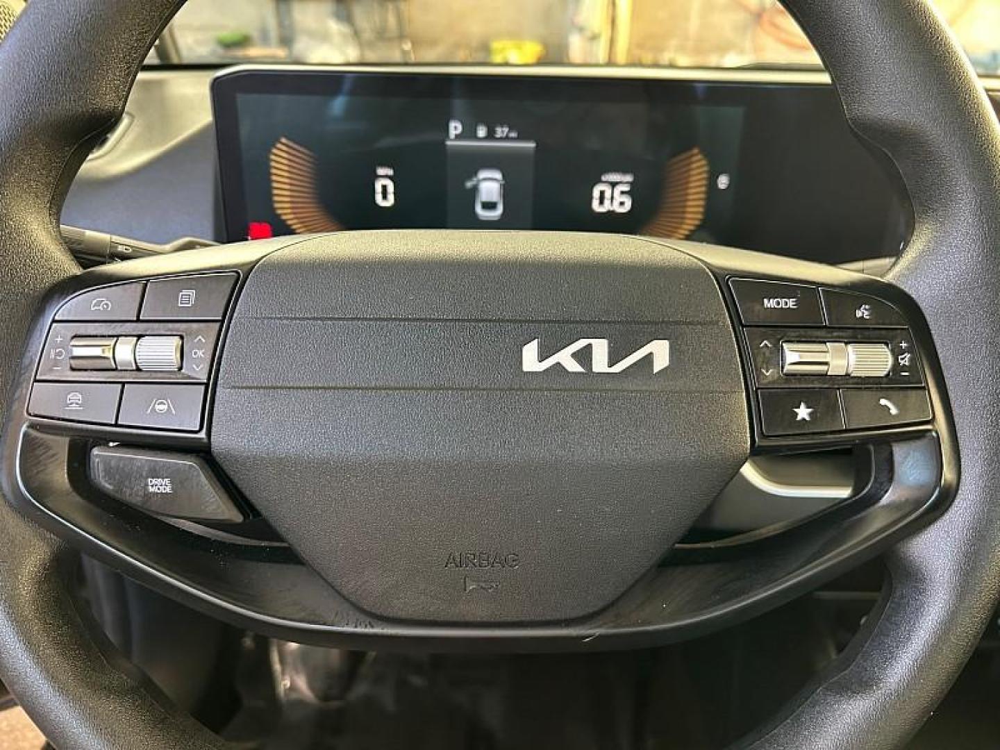 2025 BLACK Kia K4 (3KPFT4DE5SE) with an 4-Cyl 2.0 Liter engine, Automatic IVT transmission, located at 412 Auto Vista Drive, Palmdale, 93551, (661) 945-0620, 34.592636, -118.136681- Photo#19
