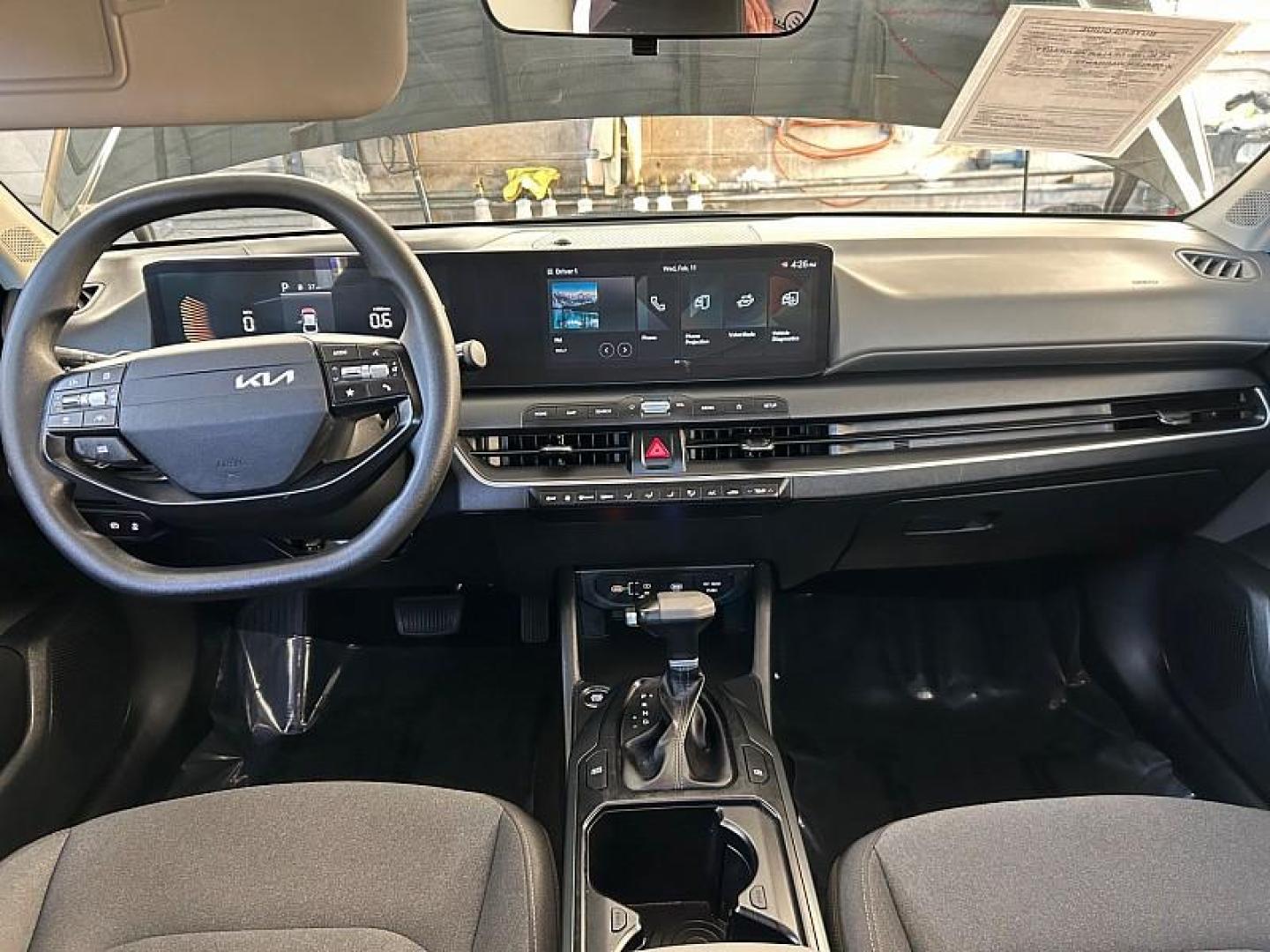 2025 BLACK Kia K4 (3KPFT4DE5SE) with an 4-Cyl 2.0 Liter engine, Automatic IVT transmission, located at 412 Auto Vista Drive, Palmdale, 93551, (661) 945-0620, 34.592636, -118.136681- Photo#23