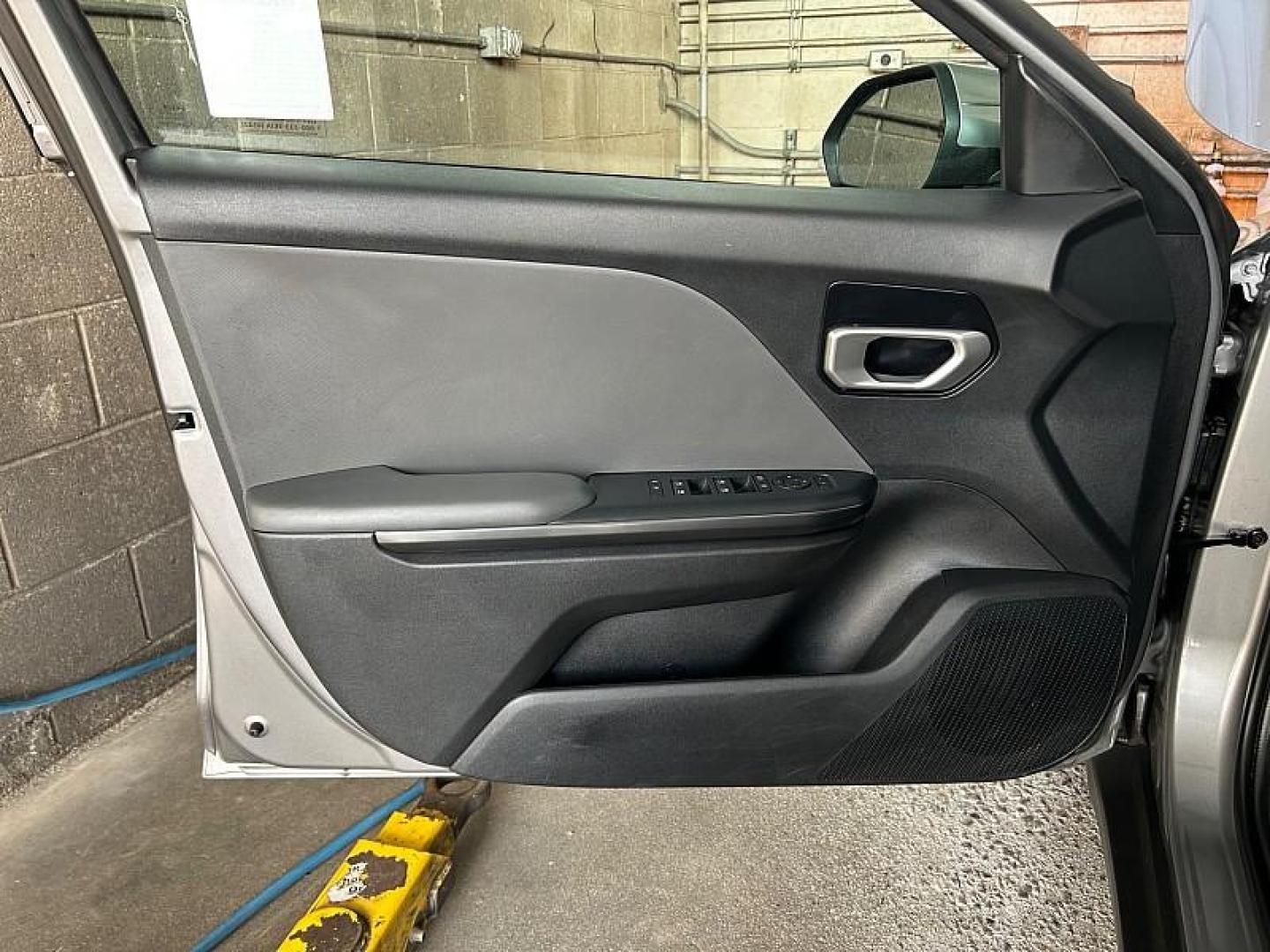 2025 GRAY Kia K4 (3KPFT4DE4SE) with an 4-Cyl 2.0 Liter engine, Automatic IVT transmission, located at 412 Auto Vista Drive, Palmdale, 93551, (661) 945-0620, 34.592636, -118.136681 - Photo#9