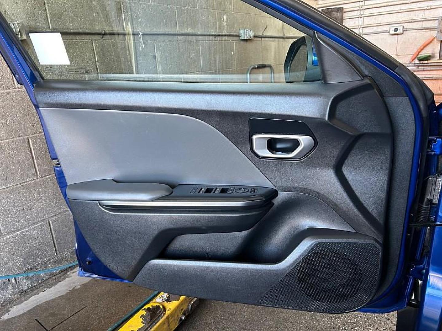 2025 BLUE Kia K4 (3KPFT4DE3SE) with an 4-Cyl 2.0 Liter engine, Automatic IVT transmission, located at 412 Auto Vista Drive, Palmdale, 93551, (661) 945-0620, 34.592636, -118.136681 - Photo#16