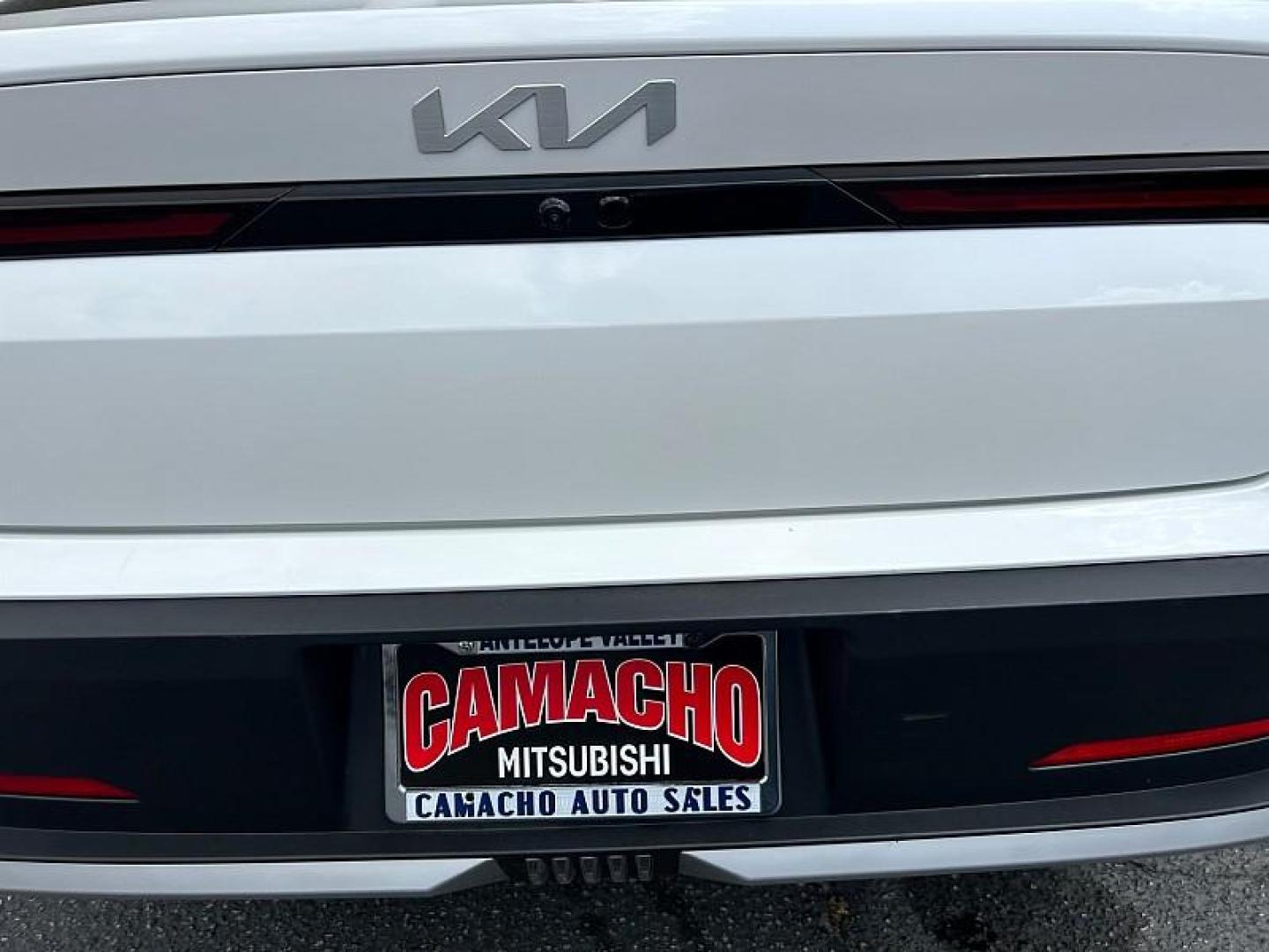 2025 WHITE Kia K4 (3KPFT4DE7SE) with an 4-Cyl 2.0 Liter engine, Automatic IVT transmission, located at 412 Auto Vista Drive, Palmdale, 93551, (661) 945-0620, 34.592636, -118.136681 - Photo#18