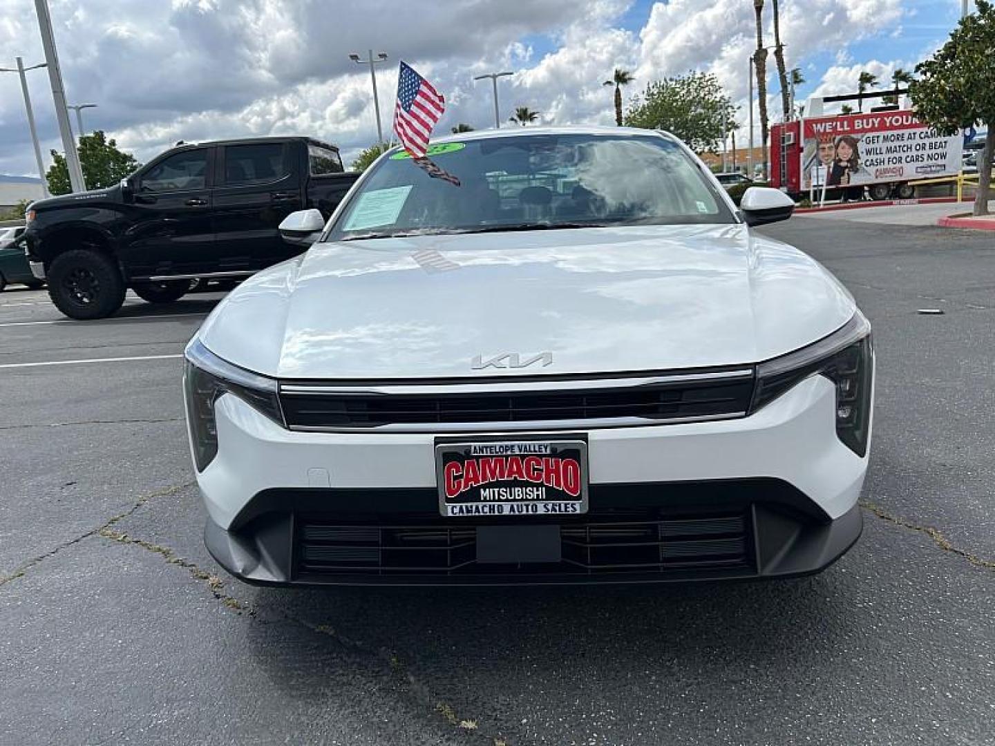 2025 WHITE Kia K4 (3KPFT4DE7SE) with an 4-Cyl 2.0 Liter engine, Automatic IVT transmission, located at 412 Auto Vista Drive, Palmdale, 93551, (661) 945-0620, 34.592636, -118.136681 - Photo#31