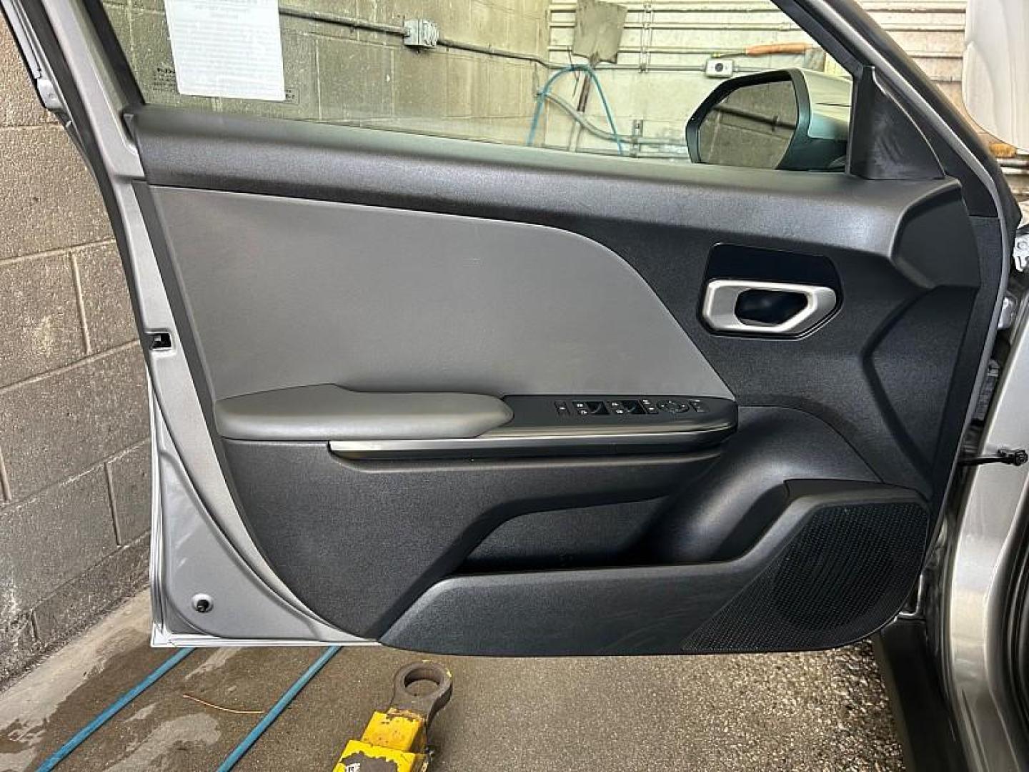 2025 GRAY Kia K4 (3KPFT4DEXSE) with an 4-Cyl 2.0 Liter engine, Automatic IVT transmission, located at 412 Auto Vista Drive, Palmdale, 93551, (661) 945-0620, 34.592636, -118.136681 - Photo#16
