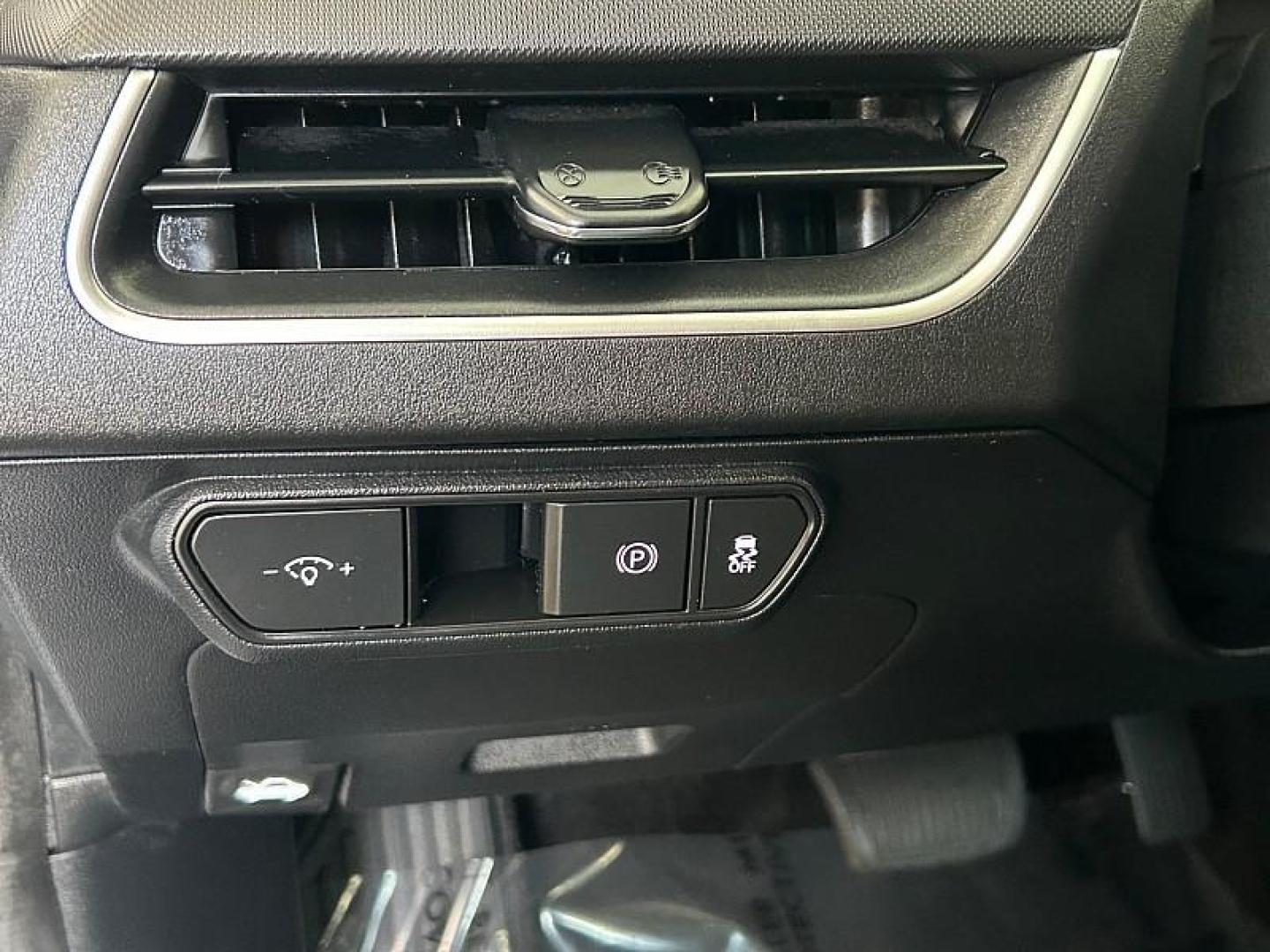2025 GRAY Kia K4 (3KPFT4DEXSE) with an 4-Cyl 2.0 Liter engine, Automatic IVT transmission, located at 412 Auto Vista Drive, Palmdale, 93551, (661) 945-0620, 34.592636, -118.136681 - Photo#29