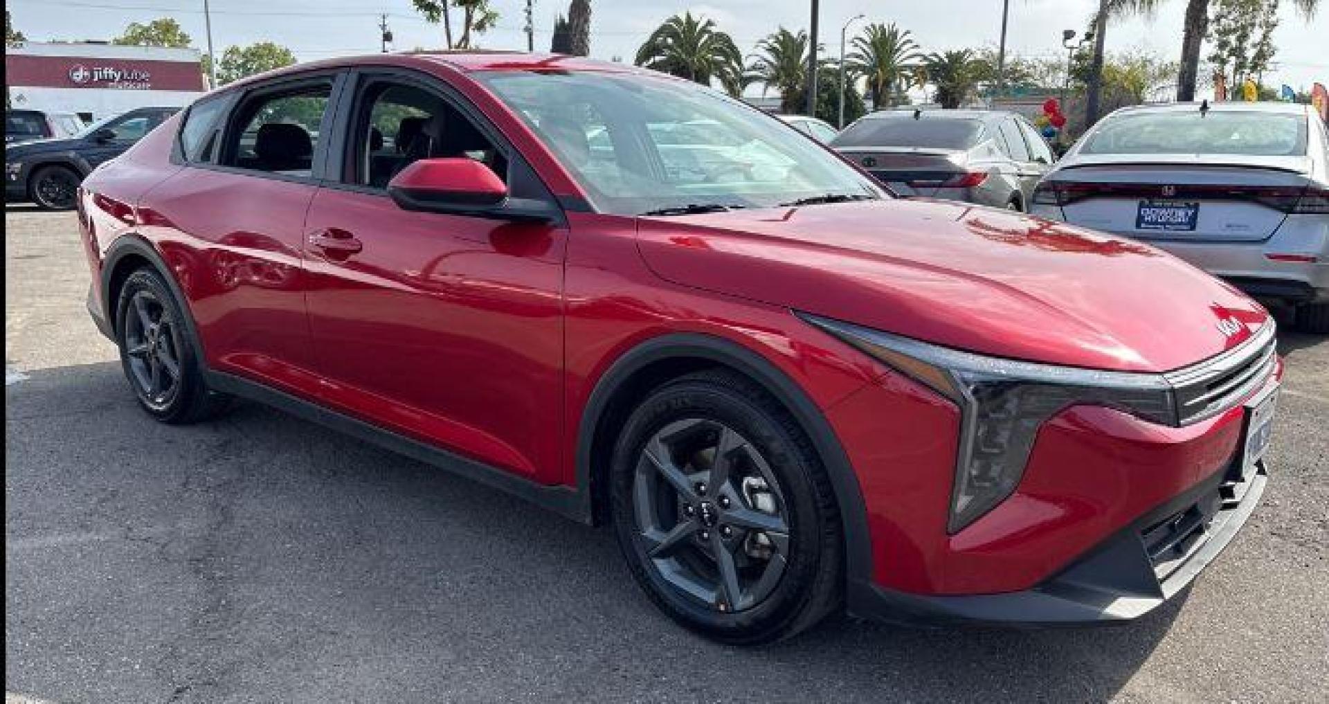 2025 RED Kia K4 (3KPFT4DE3SE) with an 4-Cyl 2.0 Liter engine, Automatic IVT transmission, located at 412 Auto Vista Drive, Palmdale, 93551, (661) 945-0620, 34.592636, -118.136681 - Photo#10