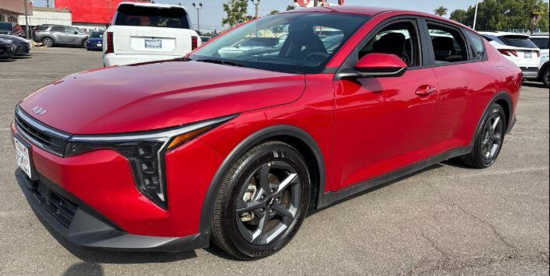 2025 RED Kia K4 (3KPFT4DE3SE) with an 4-Cyl 2.0 Liter engine, Automatic IVT transmission, located at 412 Auto Vista Drive, Palmdale, 93551, (661) 945-0620, 34.592636, -118.136681 - Photo#15