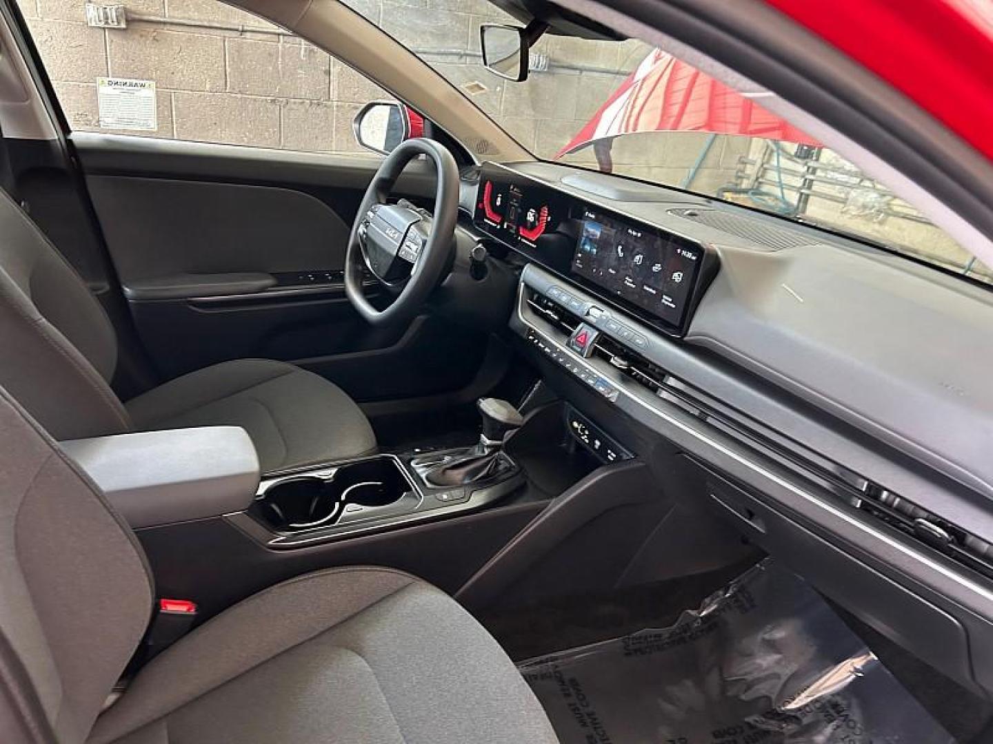2025 RED Kia K4 (3KPFT4DE3SE) with an 4-Cyl 2.0 Liter engine, Automatic IVT transmission, located at 412 Auto Vista Drive, Palmdale, 93551, (661) 945-0620, 34.592636, -118.136681 - Photo#9