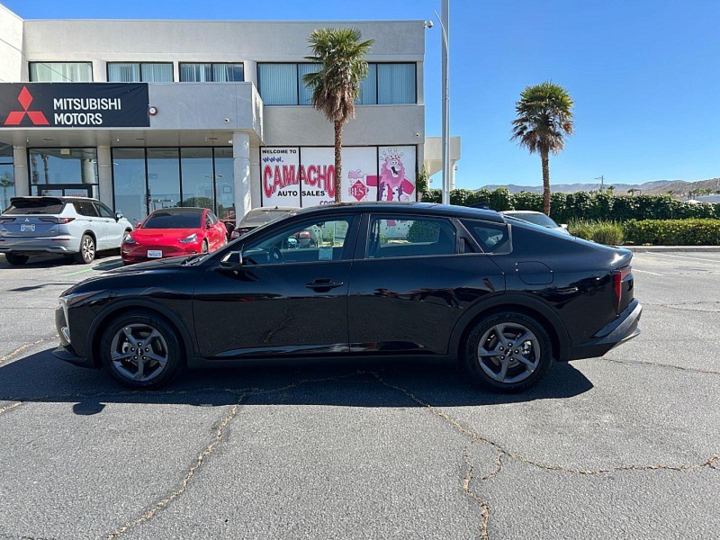 2025 black Kia K4 (3KPFT4DEXSE) with an 4-Cyl 2.0 Liter engine, Automatic IVT transmission, located at 412 Auto Vista Drive, Palmdale, 93551, (661) 945-0620, 34.592636, -118.136681 - Photo#3