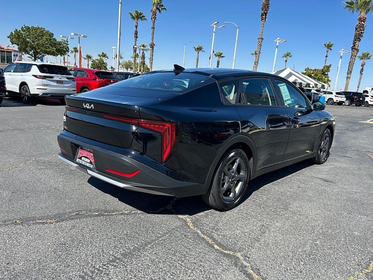 2025 black Kia K4 (3KPFT4DEXSE) with an 4-Cyl 2.0 Liter engine, Automatic IVT transmission, located at 412 Auto Vista Drive, Palmdale, 93551, (661) 945-0620, 34.592636, -118.136681 - Photo#8