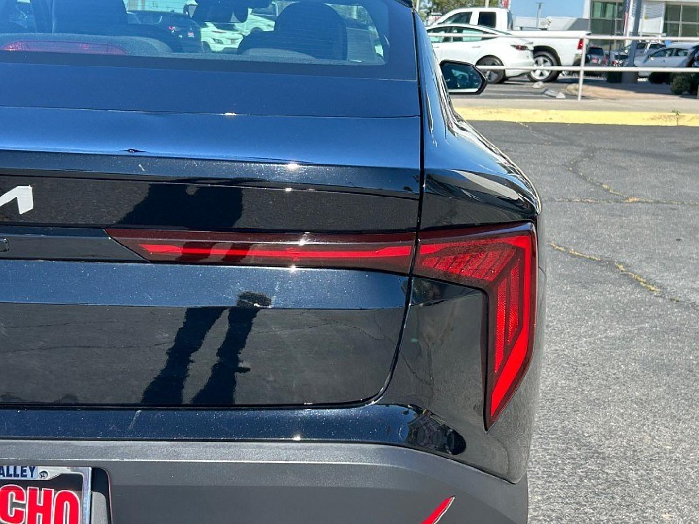 2025 black Kia K4 (3KPFT4DEXSE) with an 4-Cyl 2.0 Liter engine, Automatic IVT transmission, located at 412 Auto Vista Drive, Palmdale, 93551, (661) 945-0620, 34.592636, -118.136681 - Photo#10