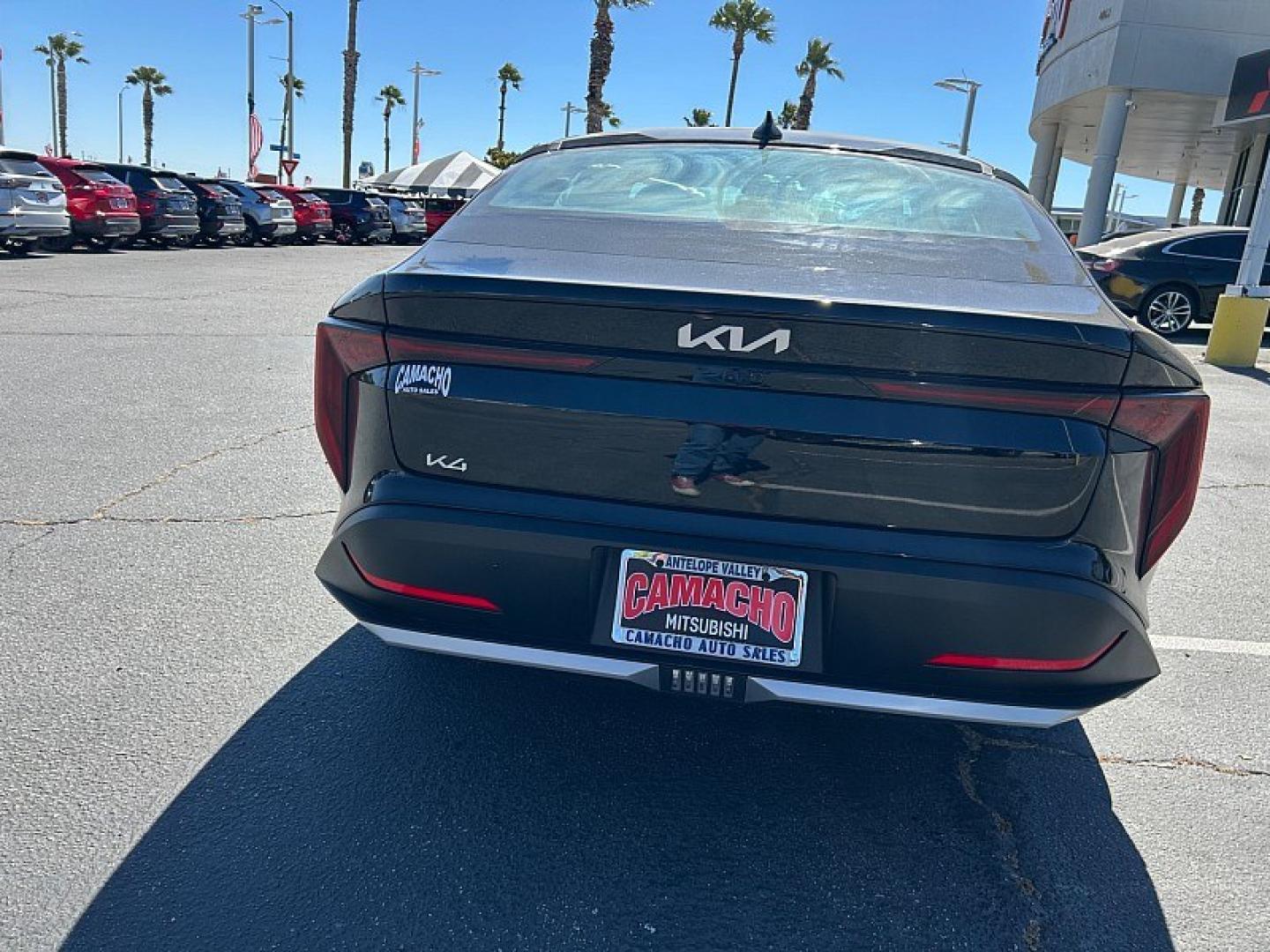 2025 BLACK Kia K4 (3KPFT4DE6SE) with an 4-Cyl 2.0 Liter engine, Automatic IVT transmission, located at 412 Auto Vista Drive, Palmdale, 93551, (661) 945-0620, 34.592636, -118.136681- Photo#3
