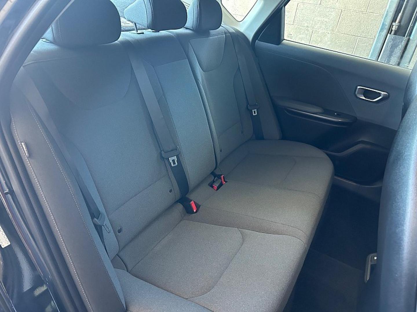2025 BLACK Kia K4 (3KPFT4DE6SE) with an 4-Cyl 2.0 Liter engine, Automatic IVT transmission, located at 412 Auto Vista Drive, Palmdale, 93551, (661) 945-0620, 34.592636, -118.136681- Photo#24