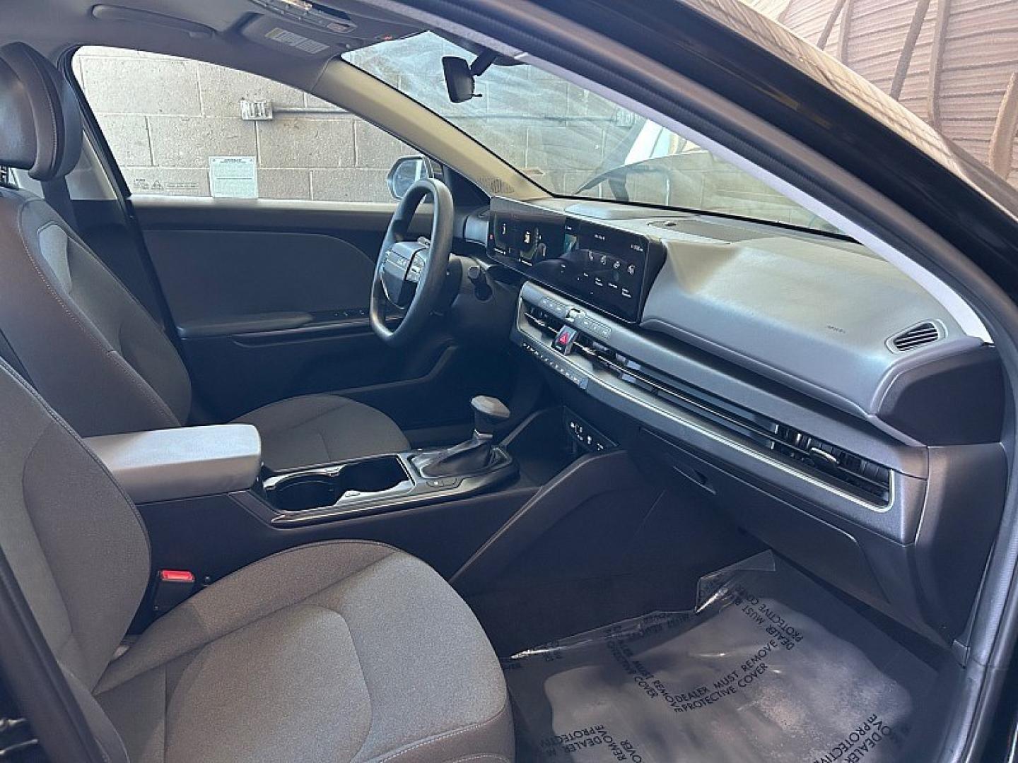 2025 BLACK Kia K4 (3KPFT4DE6SE) with an 4-Cyl 2.0 Liter engine, Automatic IVT transmission, located at 412 Auto Vista Drive, Palmdale, 93551, (661) 945-0620, 34.592636, -118.136681- Photo#25