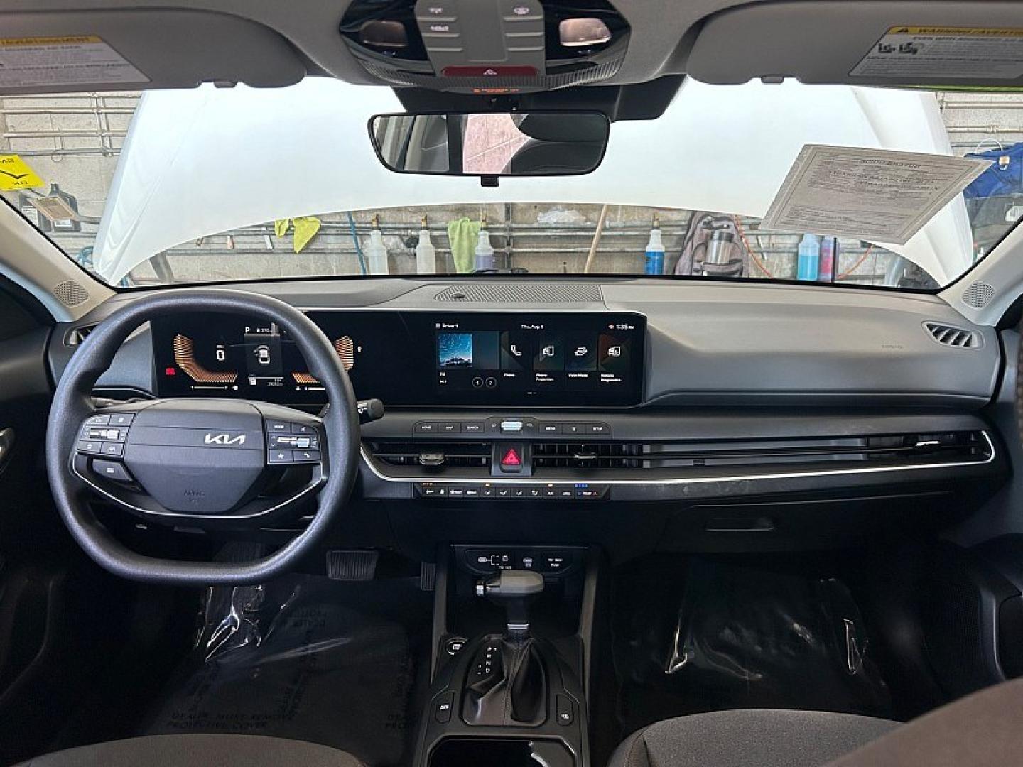 2025 White Kia K4 (3KPFT4DE1SE) with an 4-Cyl 2.0 Liter engine, Automatic IVT transmission, located at 412 Auto Vista Drive, Palmdale, 93551, (661) 945-0620, 34.592636, -118.136681- Photo#18