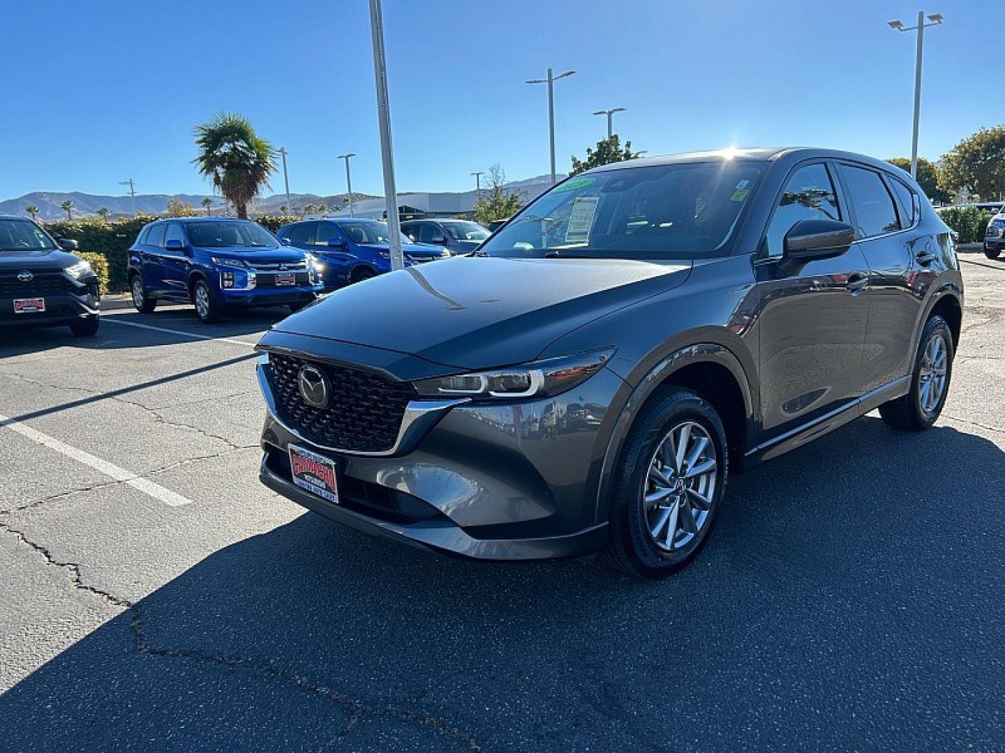 2025 GRAY Mazda CX-5 (JM3KFBCLXS0) with an 4-Cyl 2.5 Liter engine, Automatic 6-Spd transmission, located at 412 Auto Vista Drive, Palmdale, 93551, (661) 945-0620, 34.592636, -118.136681- Photo#2