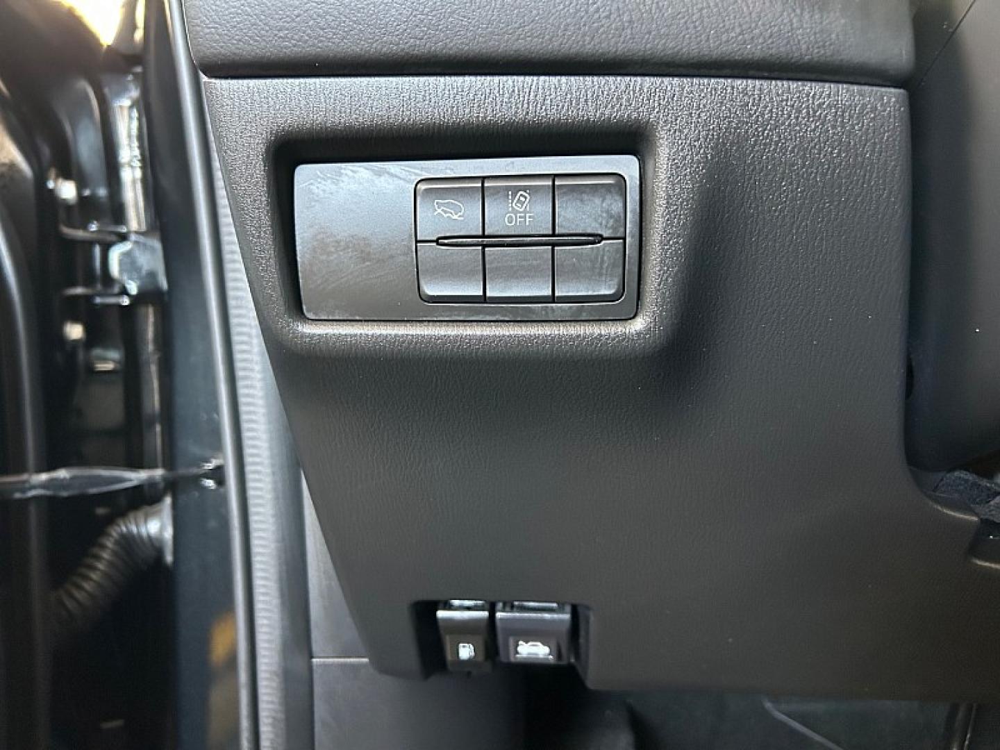 2025 BLACK /black Mazda CX-5 (JM3KFBBLXS0) with an 4-Cyl 2.5 Liter engine, Automatic 6-Spd transmission, located at 412 Auto Vista Drive, Palmdale, 93551, (661) 945-0620, 34.592636, -118.136681 - Discover comfort, versatility, and modern style in this one-owner 2025 Mazda CX-5 2.5 S Select AWD!With its sleek design, refined interior, and confident all-wheel-drive capability, this SUV is ready for daily commutes and weekend adventures alike. Powered by a 2.5L 4-cylinder engine paired with a 6- Photo#27