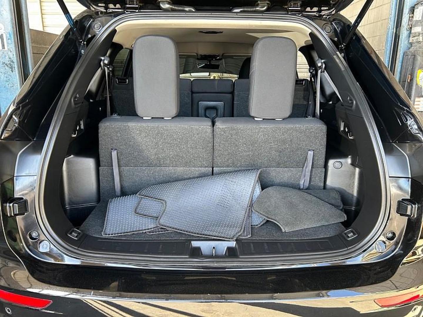 2025 BLACK Mitsubishi Outlander (JA4J4UA84SZ) with an 4-Cyl 2.5 Liter engine, Automatic CVT transmission, located at 412 Auto Vista Drive, Palmdale, 93551, (661) 945-0620, 34.592636, -118.136681 - Photo#24