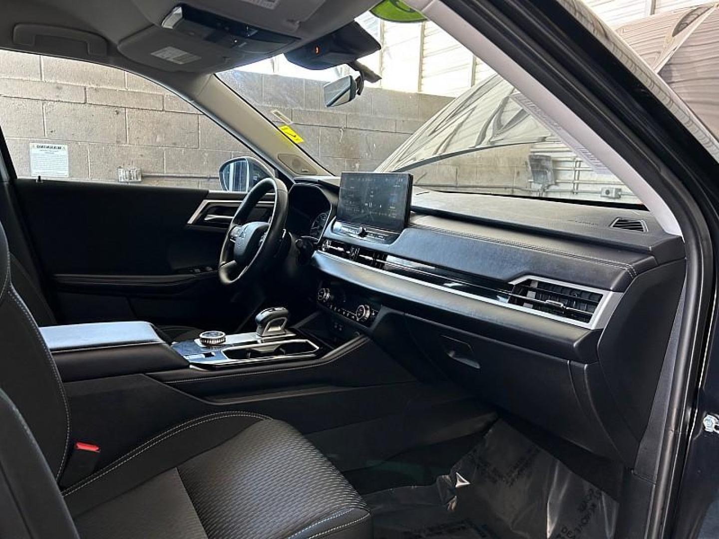 2025 BLACK Mitsubishi Outlander (JA4J4UA84SZ) with an 4-Cyl 2.5 Liter engine, Automatic CVT transmission, located at 412 Auto Vista Drive, Palmdale, 93551, (661) 945-0620, 34.592636, -118.136681 - Photo#26