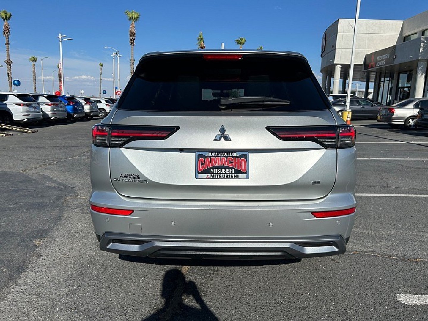 2025 Silver Mitsubishi Outlander (JA4J3VA87SZ) with an 4-Cyl 2.5 Liter engine, Automatic CVT transmission, located at 412 Auto Vista Drive, Palmdale, 93551, (661) 945-0620, 34.592636, -118.136681- Photo#7