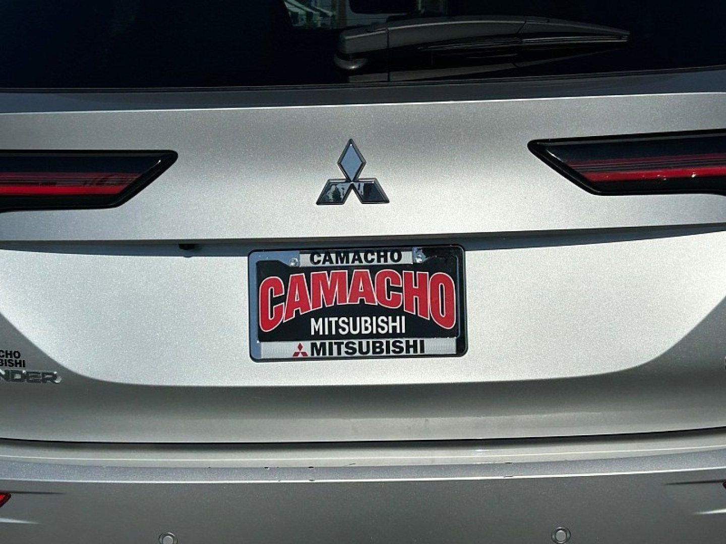 2025 Silver Mitsubishi Outlander (JA4J3VA87SZ) with an 4-Cyl 2.5 Liter engine, Automatic CVT transmission, located at 412 Auto Vista Drive, Palmdale, 93551, (661) 945-0620, 34.592636, -118.136681- Photo#11