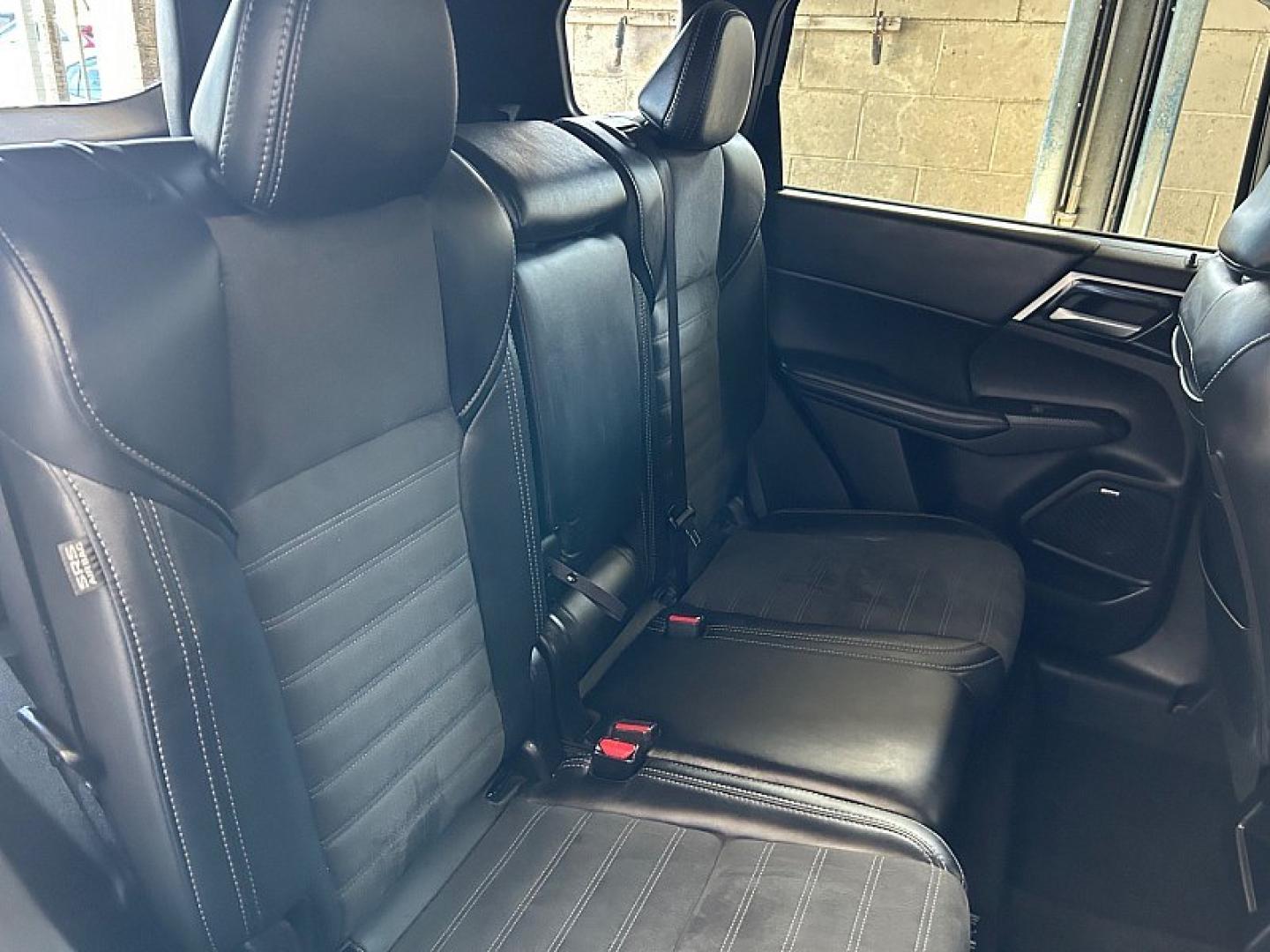 2025 Silver Mitsubishi Outlander (JA4J3VA87SZ) with an 4-Cyl 2.5 Liter engine, Automatic CVT transmission, located at 412 Auto Vista Drive, Palmdale, 93551, (661) 945-0620, 34.592636, -118.136681- Photo#27