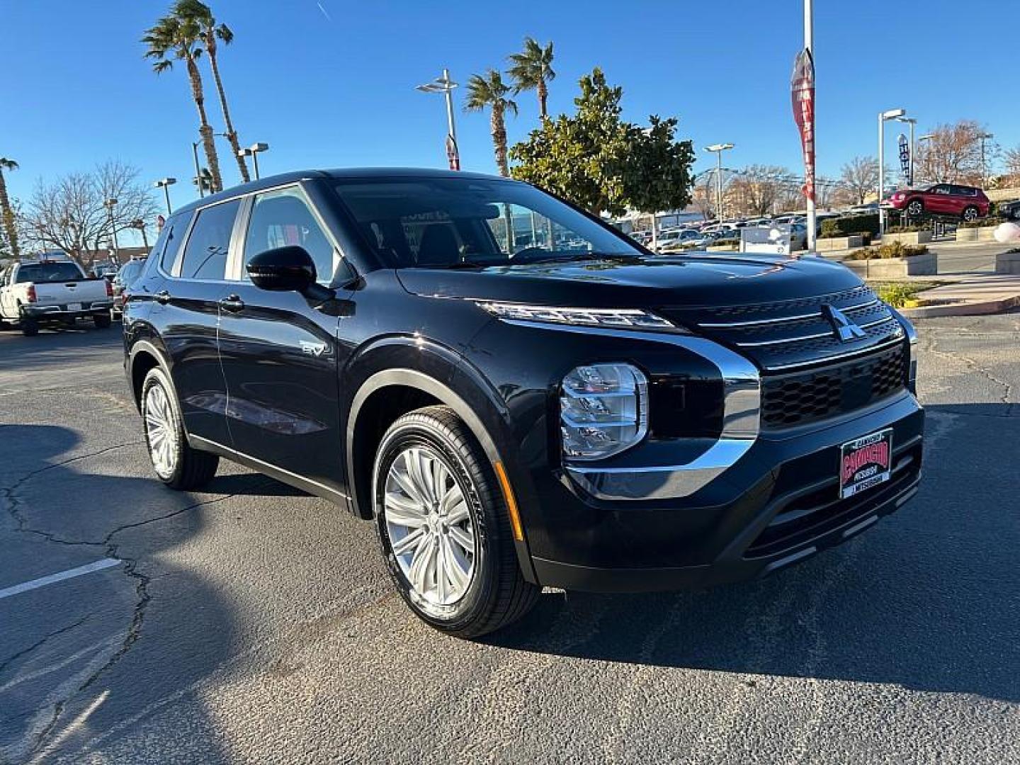 2025 BLACK Mitsubishi Outlander Plug-In Hybrid (JA4T5UA9XSZ) with an 4-Cyl Hybrid 2.4 Liter engine, Automatic 1-Spd transmission, located at 412 Auto Vista Drive, Palmdale, 93551, (661) 945-0620, 34.592636, -118.136681 - Photo#0