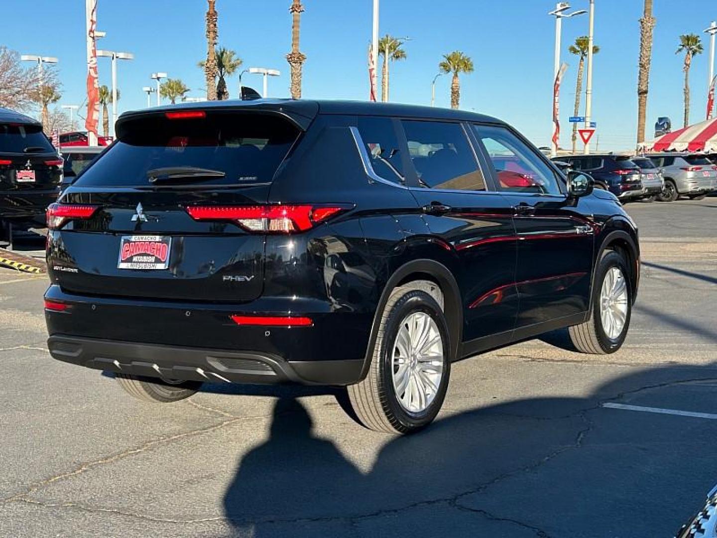 2025 BLACK Mitsubishi Outlander Plug-In Hybrid (JA4T5UA9XSZ) with an 4-Cyl Hybrid 2.4 Liter engine, Automatic 1-Spd transmission, located at 412 Auto Vista Drive, Palmdale, 93551, (661) 945-0620, 34.592636, -118.136681 - Photo#6