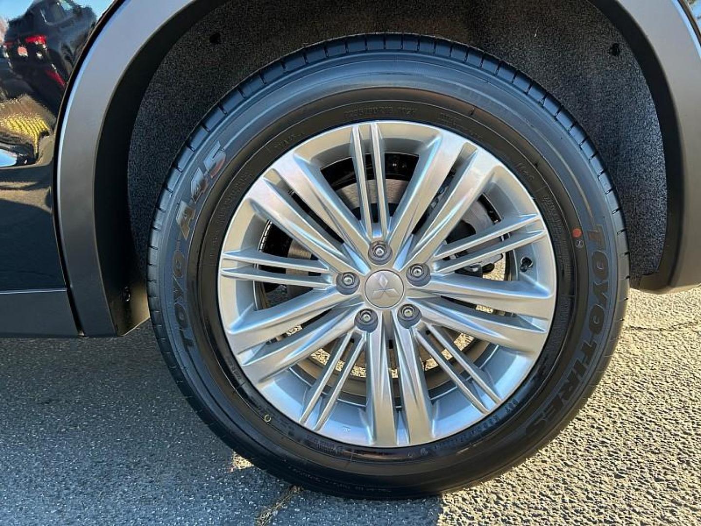 2025 BLACK Mitsubishi Outlander Plug-In Hybrid (JA4T5UA9XSZ) with an 4-Cyl Hybrid 2.4 Liter engine, Automatic 1-Spd transmission, located at 412 Auto Vista Drive, Palmdale, 93551, (661) 945-0620, 34.592636, -118.136681 - Photo#13