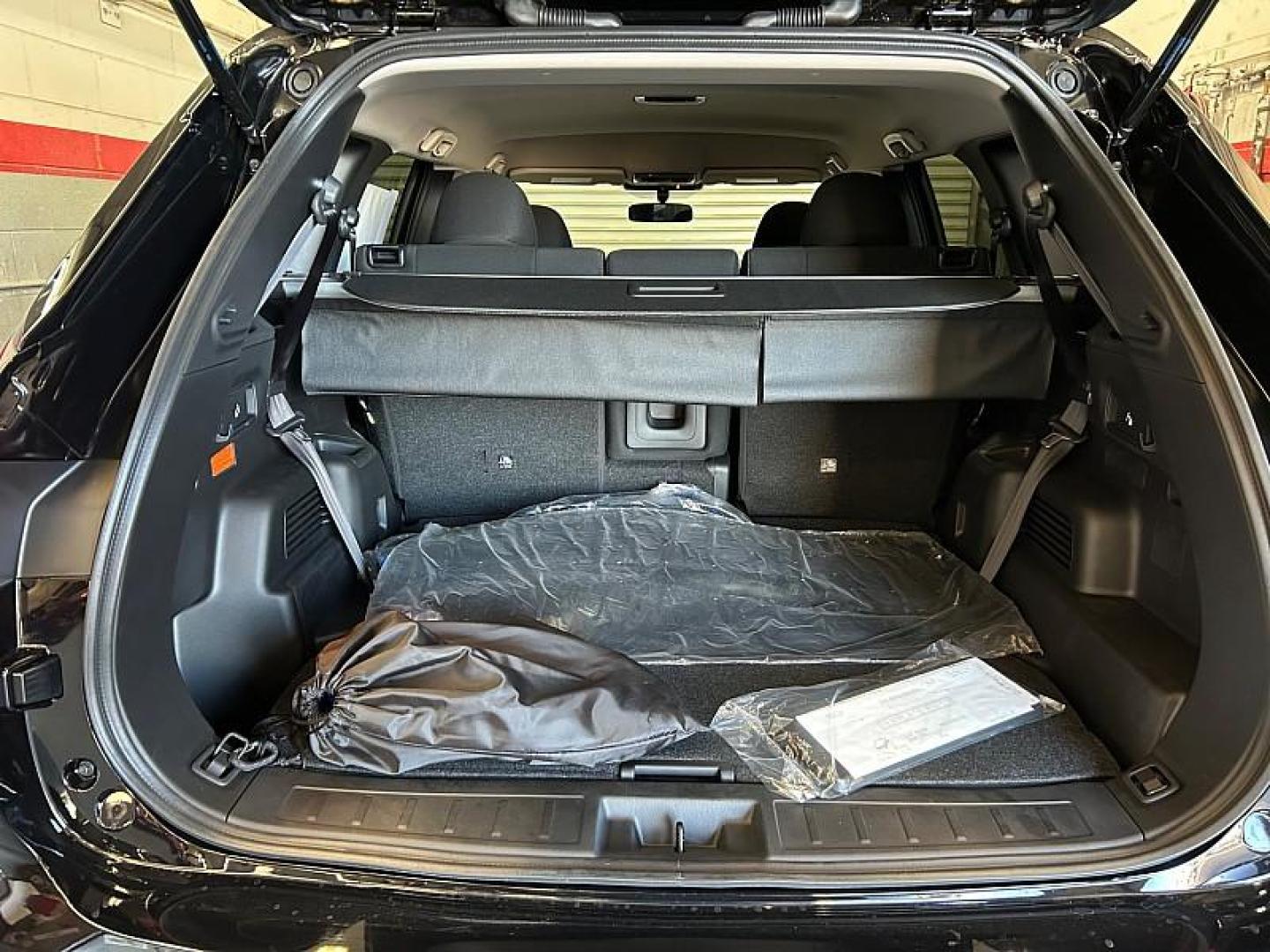 2025 BLACK Mitsubishi Outlander Plug-In Hybrid (JA4T5UA9XSZ) with an 4-Cyl Hybrid 2.4 Liter engine, Automatic 1-Spd transmission, located at 412 Auto Vista Drive, Palmdale, 93551, (661) 945-0620, 34.592636, -118.136681 - Photo#29