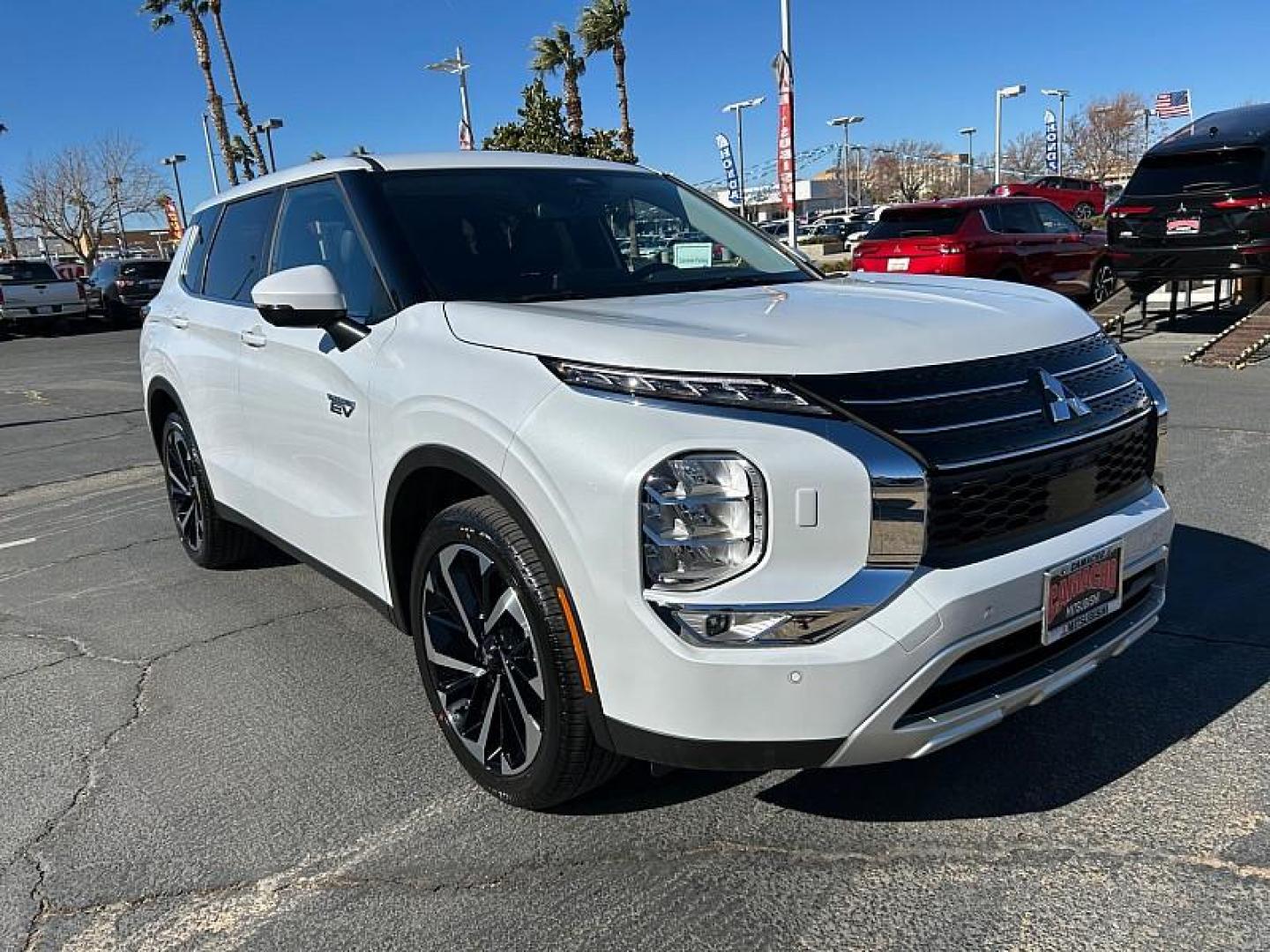 2025 Mitsubishi Outlander Plug-In Hybrid (JA4T5VA95SZ) with an 4-Cyl Hybrid 2.4 Liter engine, Automatic 1-Spd transmission, located at 412 Auto Vista Drive, Palmdale, 93551, (661) 945-0620, 34.592636, -118.136681 - Photo#0