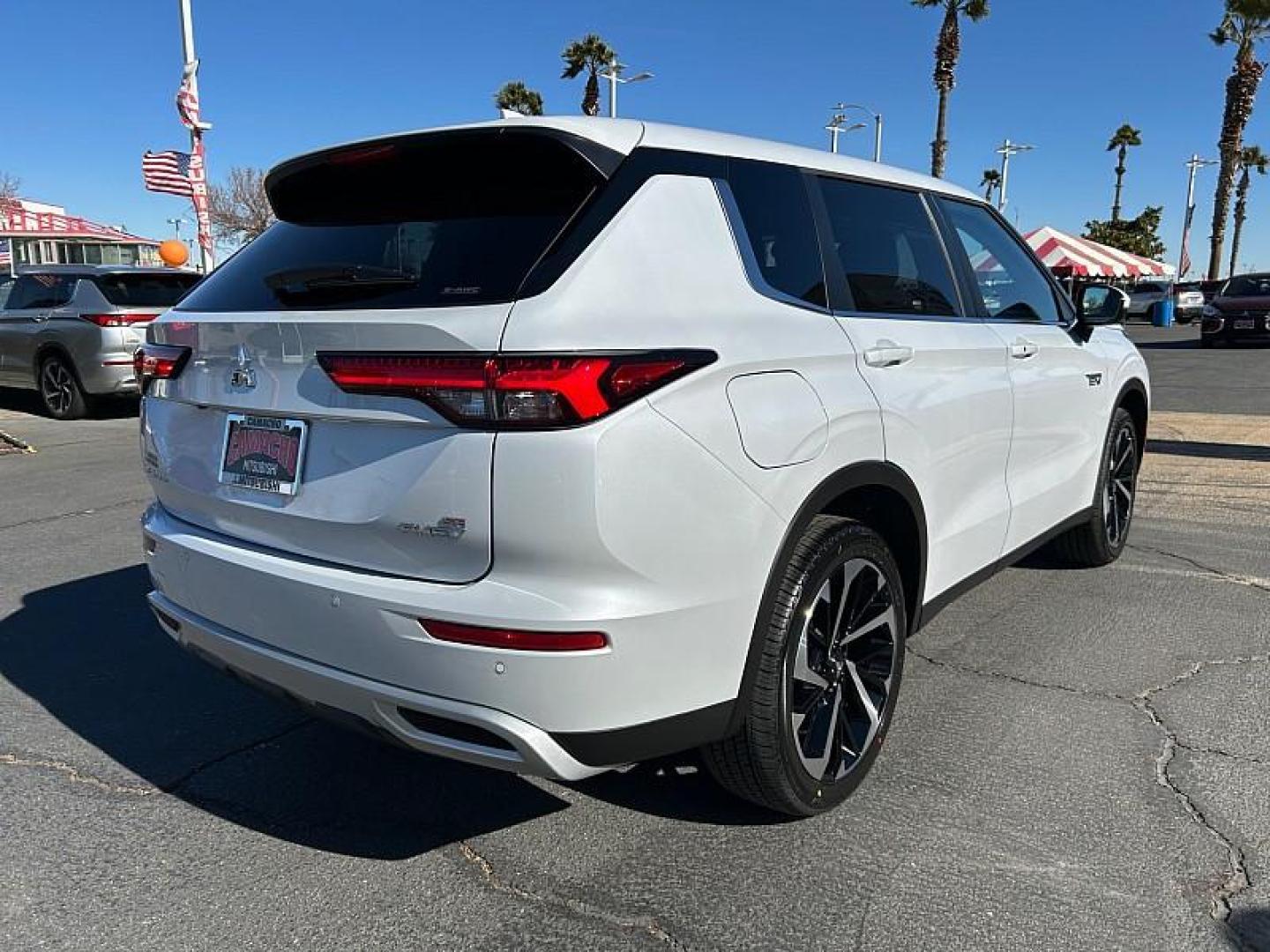 2025 Mitsubishi Outlander Plug-In Hybrid (JA4T5VA95SZ) with an 4-Cyl Hybrid 2.4 Liter engine, Automatic 1-Spd transmission, located at 412 Auto Vista Drive, Palmdale, 93551, (661) 945-0620, 34.592636, -118.136681 - Photo#10