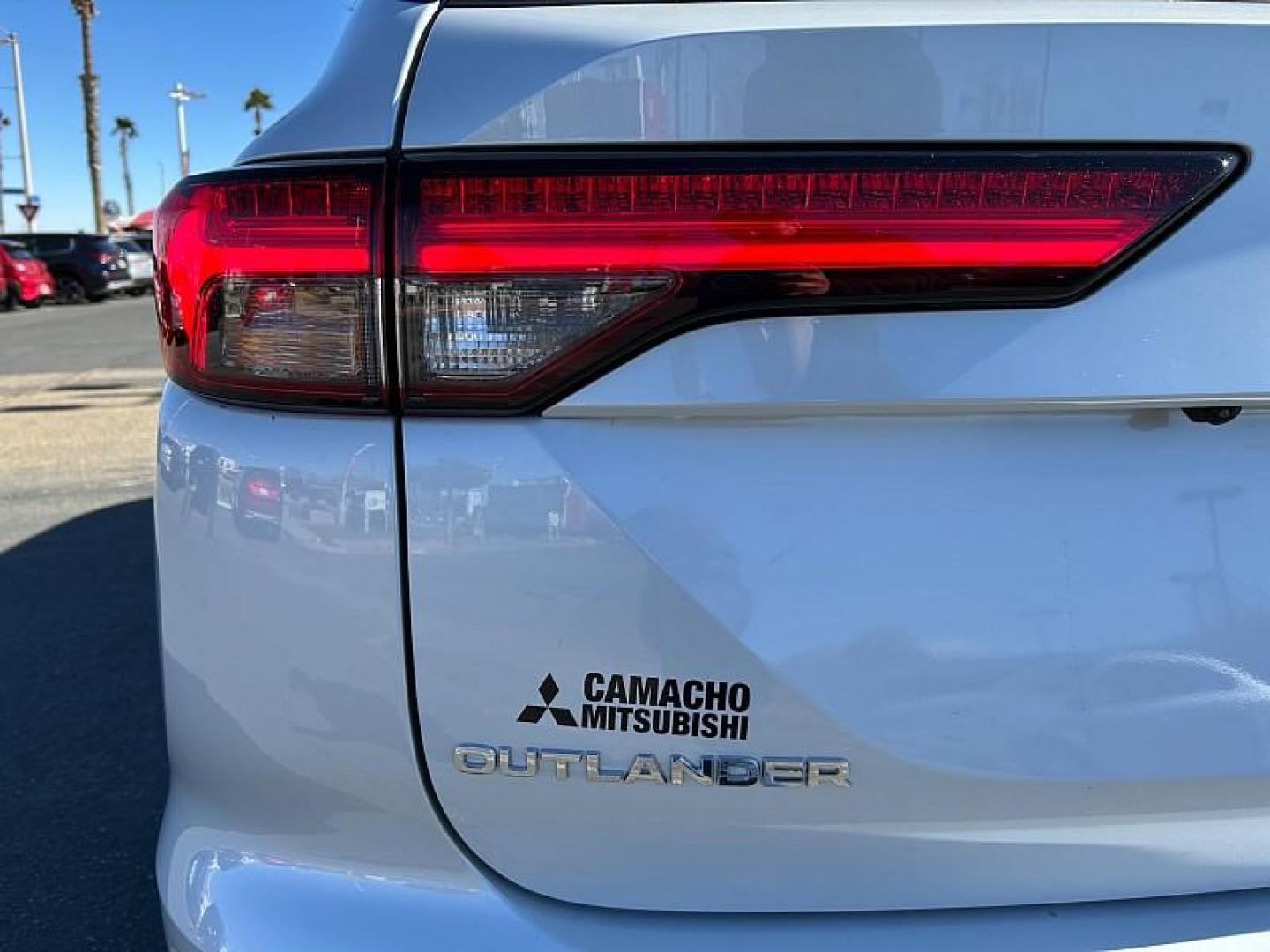 2025 Mitsubishi Outlander Plug-In Hybrid (JA4T5VA95SZ) with an 4-Cyl Hybrid 2.4 Liter engine, Automatic 1-Spd transmission, located at 412 Auto Vista Drive, Palmdale, 93551, (661) 945-0620, 34.592636, -118.136681 - Photo#15