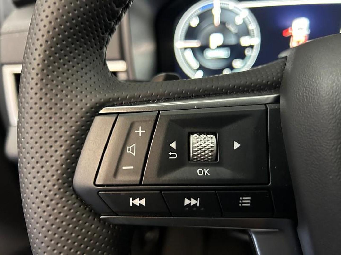 2025 Mitsubishi Outlander Plug-In Hybrid (JA4T5VA95SZ) with an 4-Cyl Hybrid 2.4 Liter engine, Automatic 1-Spd transmission, located at 412 Auto Vista Drive, Palmdale, 93551, (661) 945-0620, 34.592636, -118.136681 - Photo#24