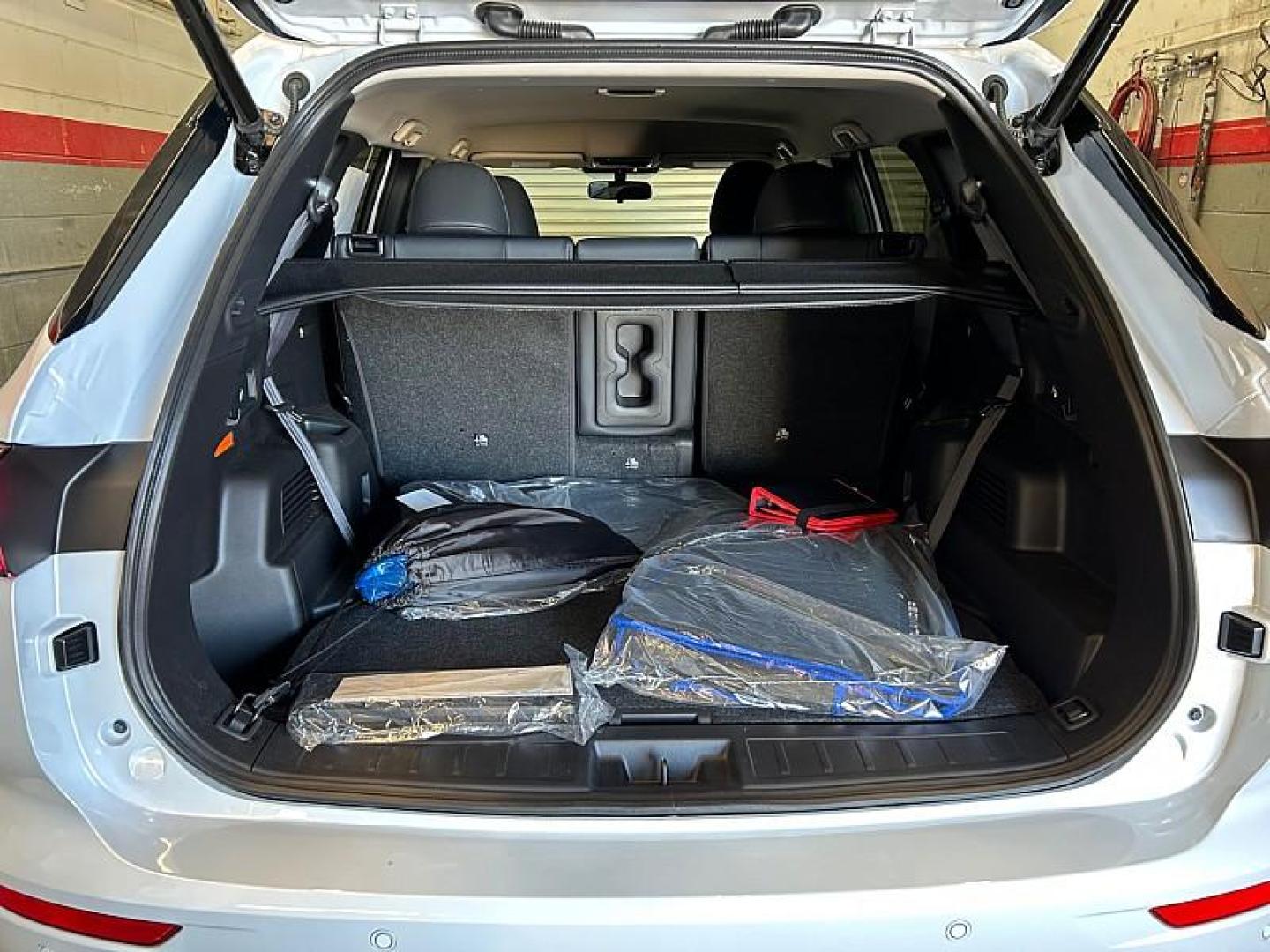 2025 Mitsubishi Outlander Plug-In Hybrid (JA4T5VA95SZ) with an 4-Cyl Hybrid 2.4 Liter engine, Automatic 1-Spd transmission, located at 412 Auto Vista Drive, Palmdale, 93551, (661) 945-0620, 34.592636, -118.136681 - Photo#29