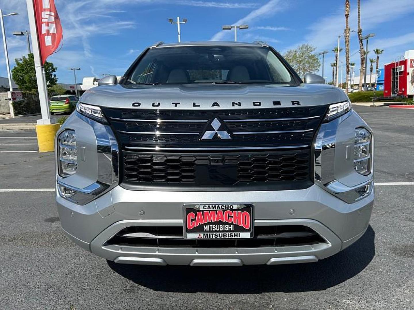 2025 Mitsubishi Outlander Plug-In Hybrid (JA4T5WA93SZ) with an 4-Cyl Hybrid 2.4 Liter engine, Automatic 1-Spd transmission, located at 412 Auto Vista Drive, Palmdale, 93551, (661) 945-0620, 34.592636, -118.136681 - Photo#1