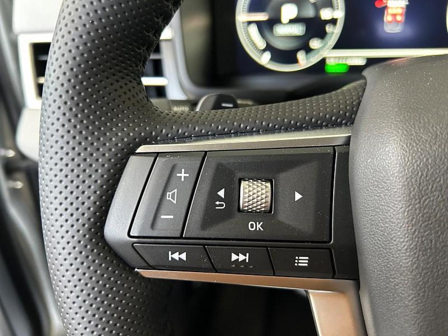 2025 Mitsubishi Outlander Plug-In Hybrid (JA4T5WA93SZ) with an 4-Cyl Hybrid 2.4 Liter engine, Automatic 1-Spd transmission, located at 412 Auto Vista Drive, Palmdale, 93551, (661) 945-0620, 34.592636, -118.136681 - Photo#24