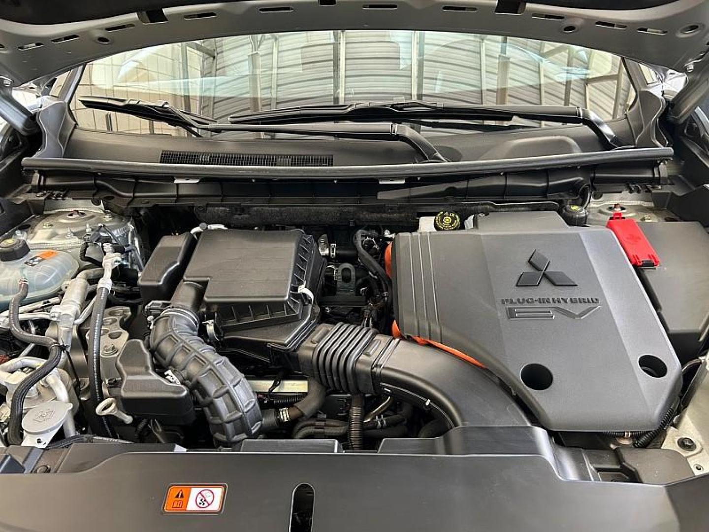 2025 Mitsubishi Outlander Plug-In Hybrid (JA4T5WA93SZ) with an 4-Cyl Hybrid 2.4 Liter engine, Automatic 1-Spd transmission, located at 412 Auto Vista Drive, Palmdale, 93551, (661) 945-0620, 34.592636, -118.136681 - Photo#26