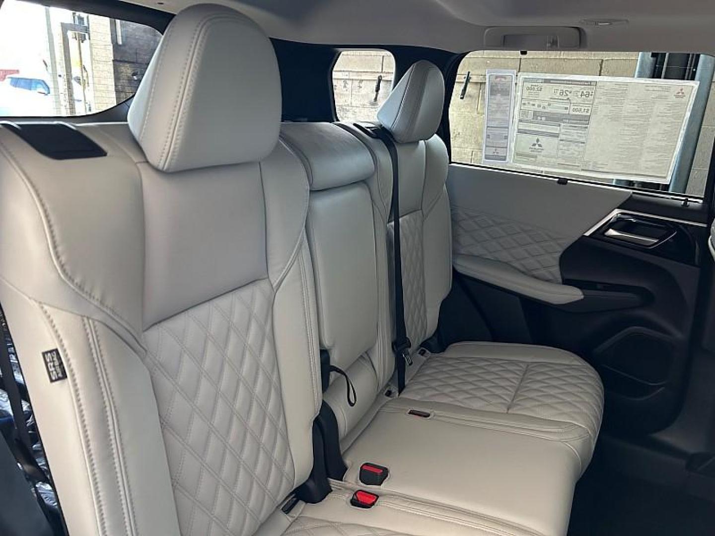 2025 Mitsubishi Outlander Plug-In Hybrid (JA4T5WA92SZ) with an 4-Cyl Hybrid 2.4 Liter engine, Automatic 1-Spd transmission, located at 412 Auto Vista Drive, Palmdale, 93551, (661) 945-0620, 34.592636, -118.136681 - Photo#27