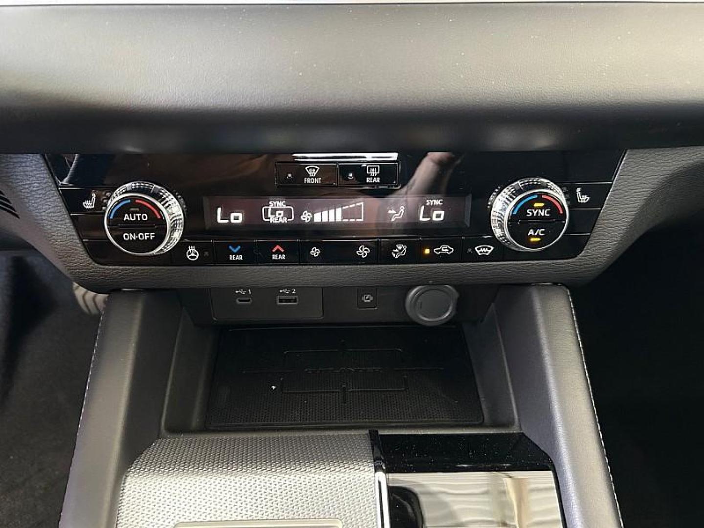 2025 Mitsubishi Outlander Plug-In Hybrid (JA4T5WA94SZ) with an 4-Cyl Hybrid 2.4 Liter engine, Automatic 1-Spd transmission, located at 412 Auto Vista Drive, Palmdale, 93551, (661) 945-0620, 34.592636, -118.136681 - Photo#18