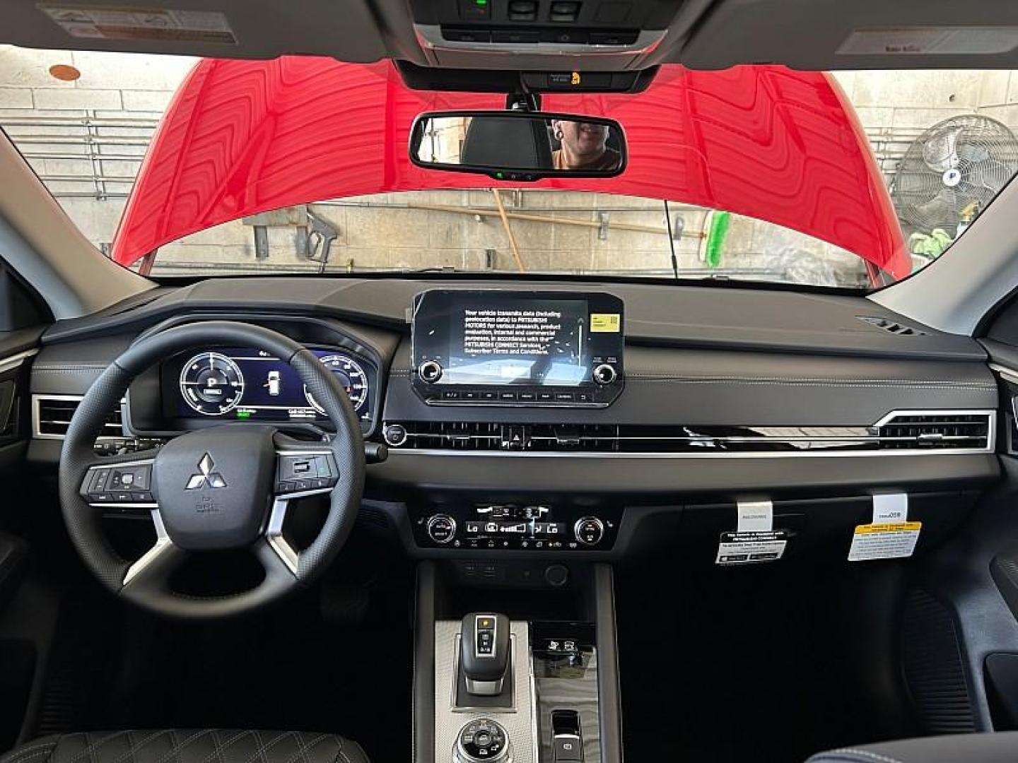 2025 Mitsubishi Outlander Plug-In Hybrid (JA4T5WA94SZ) with an 4-Cyl Hybrid 2.4 Liter engine, Automatic 1-Spd transmission, located at 412 Auto Vista Drive, Palmdale, 93551, (661) 945-0620, 34.592636, -118.136681 - Photo#21